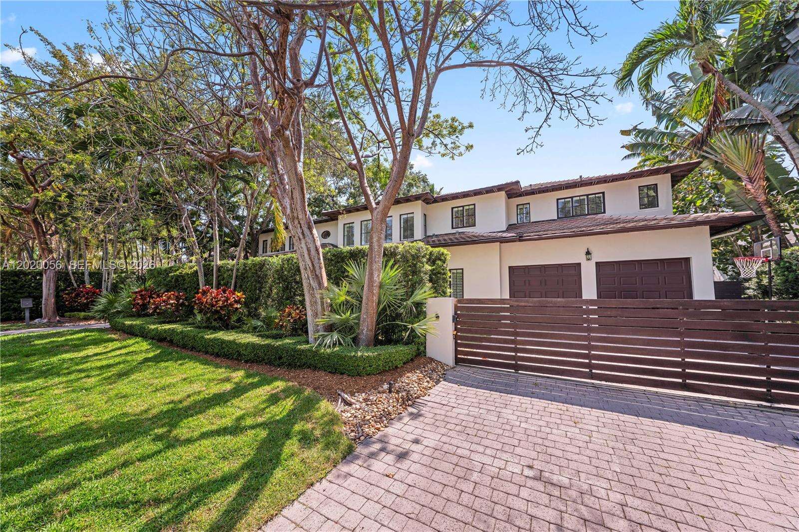 4196 Douglas Rd, Miami, FL 33133 - For Sale photo 9