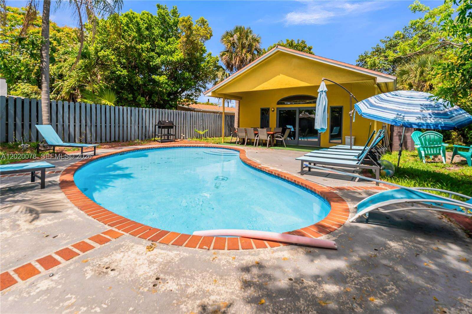 1738 16th Ct, Hollywood, FL 33020 - For Sale photo 1