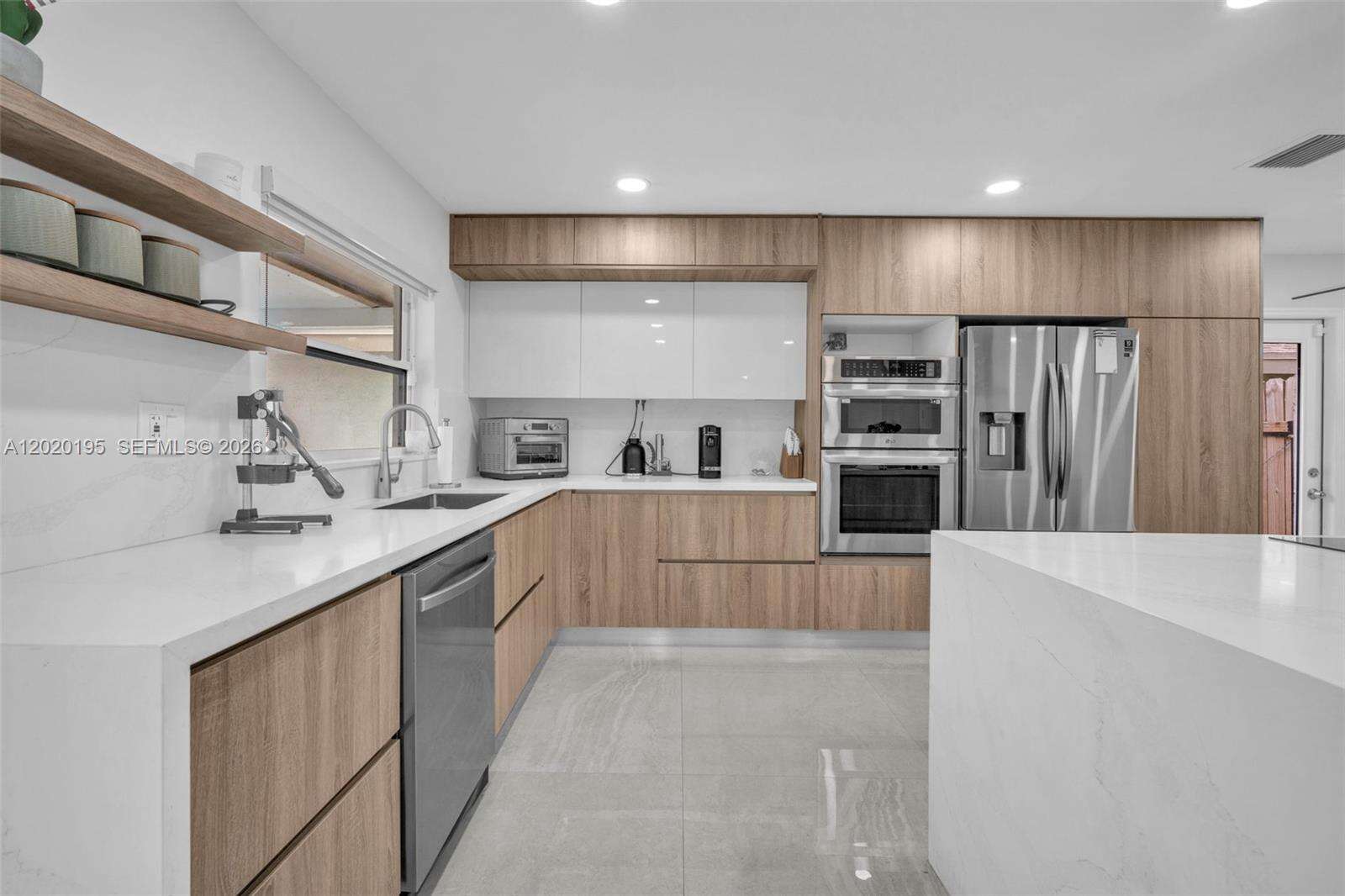 136 Greens Rd, Hollywood, FL 33021 - For Sale photo 11