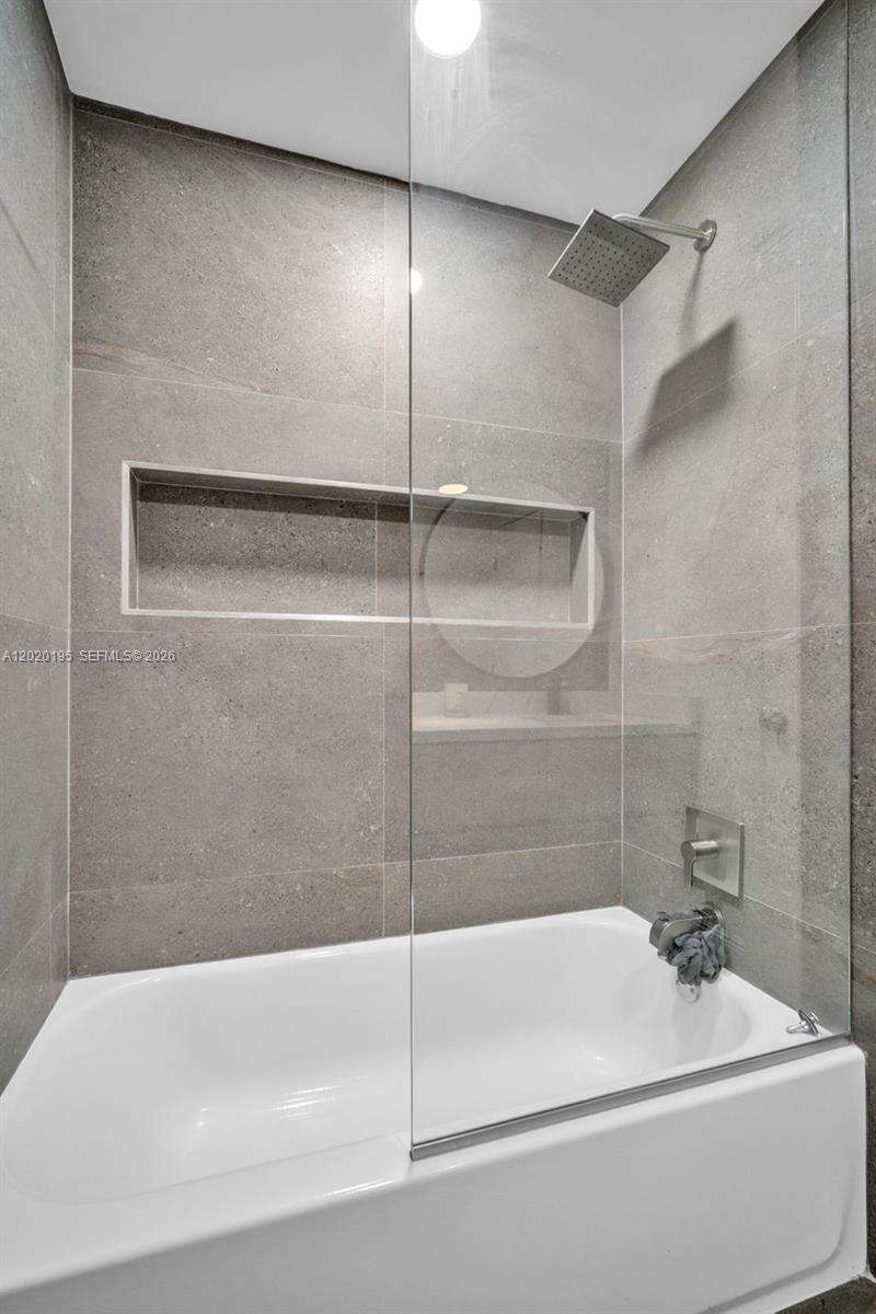 136 Greens Rd, Hollywood, FL 33021 - For Sale photo 22