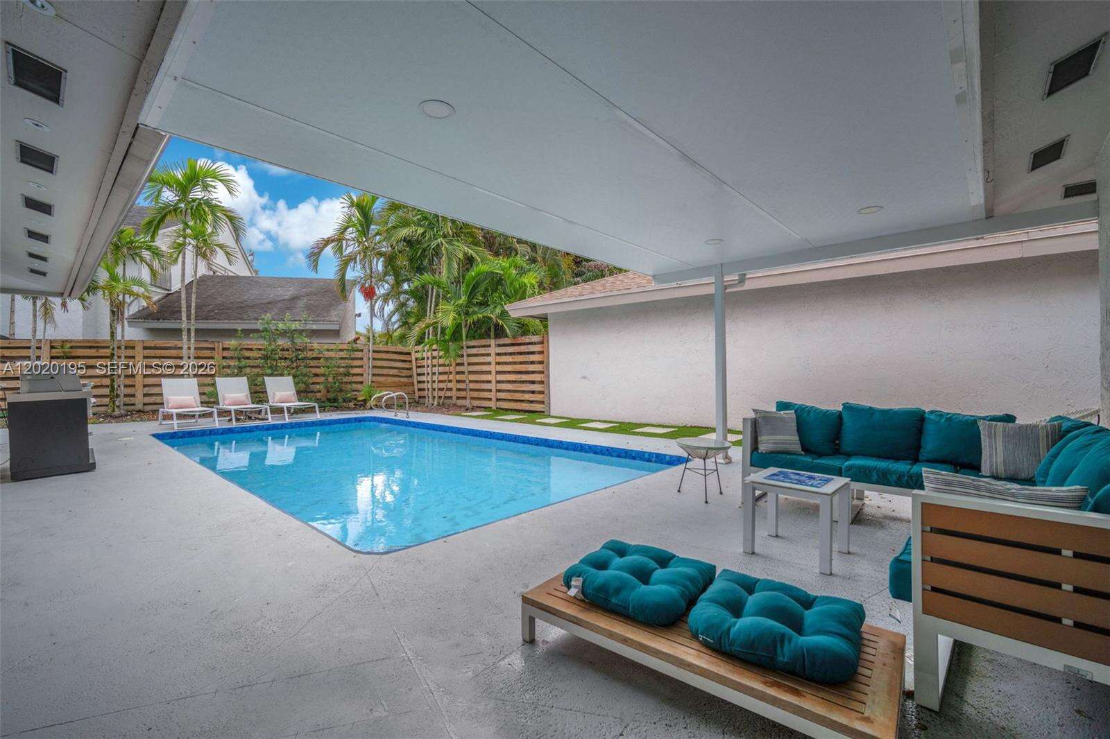 136 Greens Rd, Hollywood, FL 33021 - For Sale photo 24
