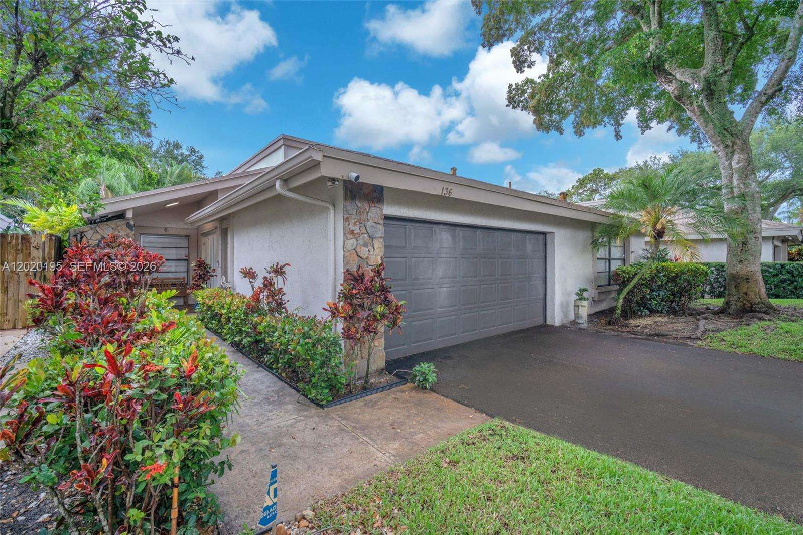 136 Greens Rd, Hollywood, FL 33021 - For Sale photo 30