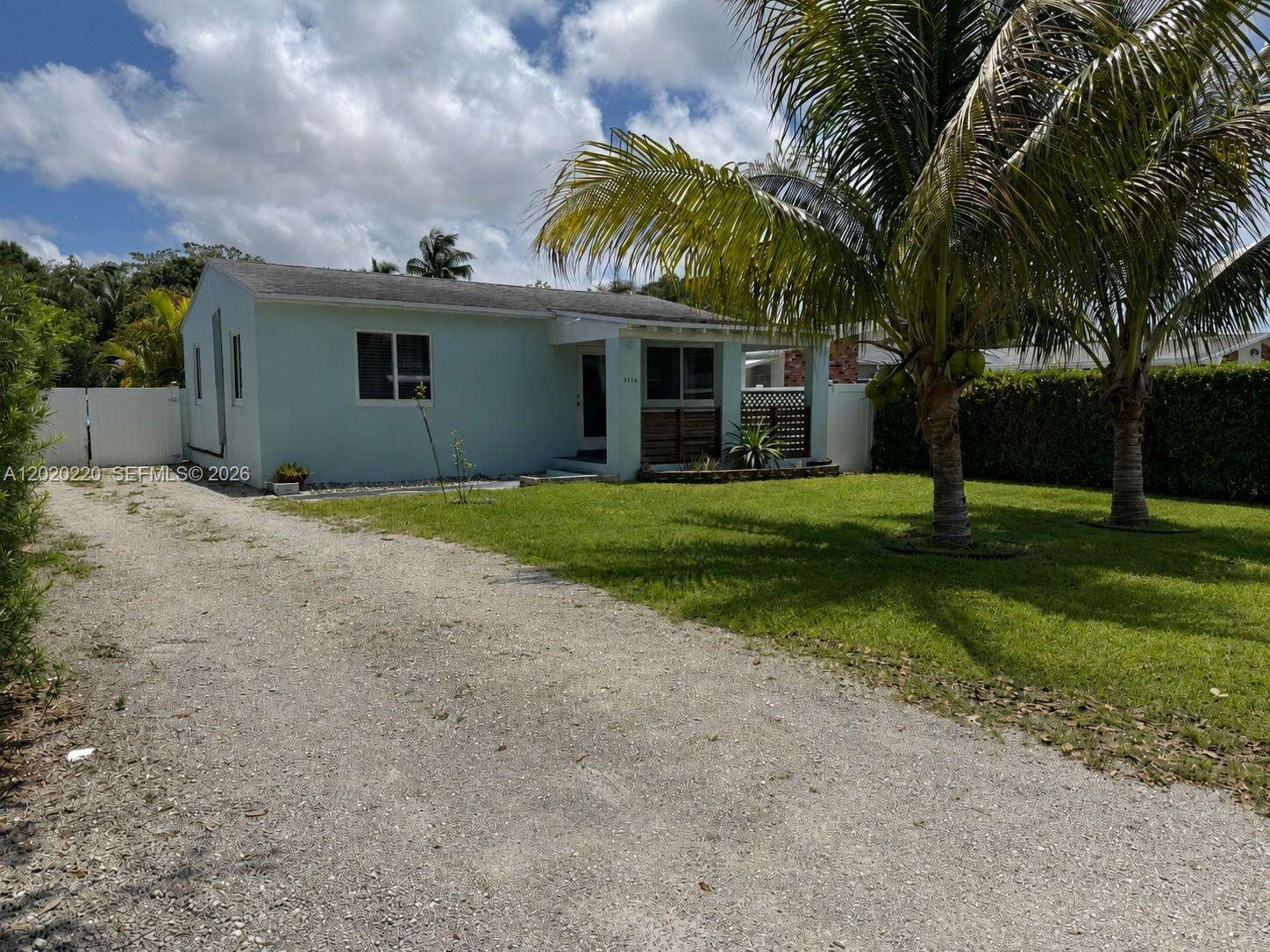 2726 Taylor St, Hollywood, FL 33020 - For Sale photo 2