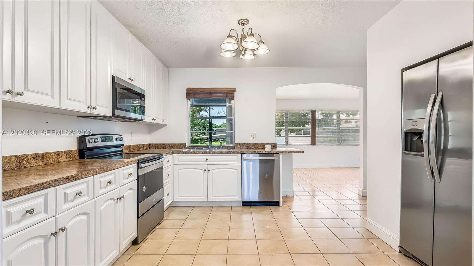 500 96th Ter, Pembroke Pines, FL 33024 - For Sale photo 3