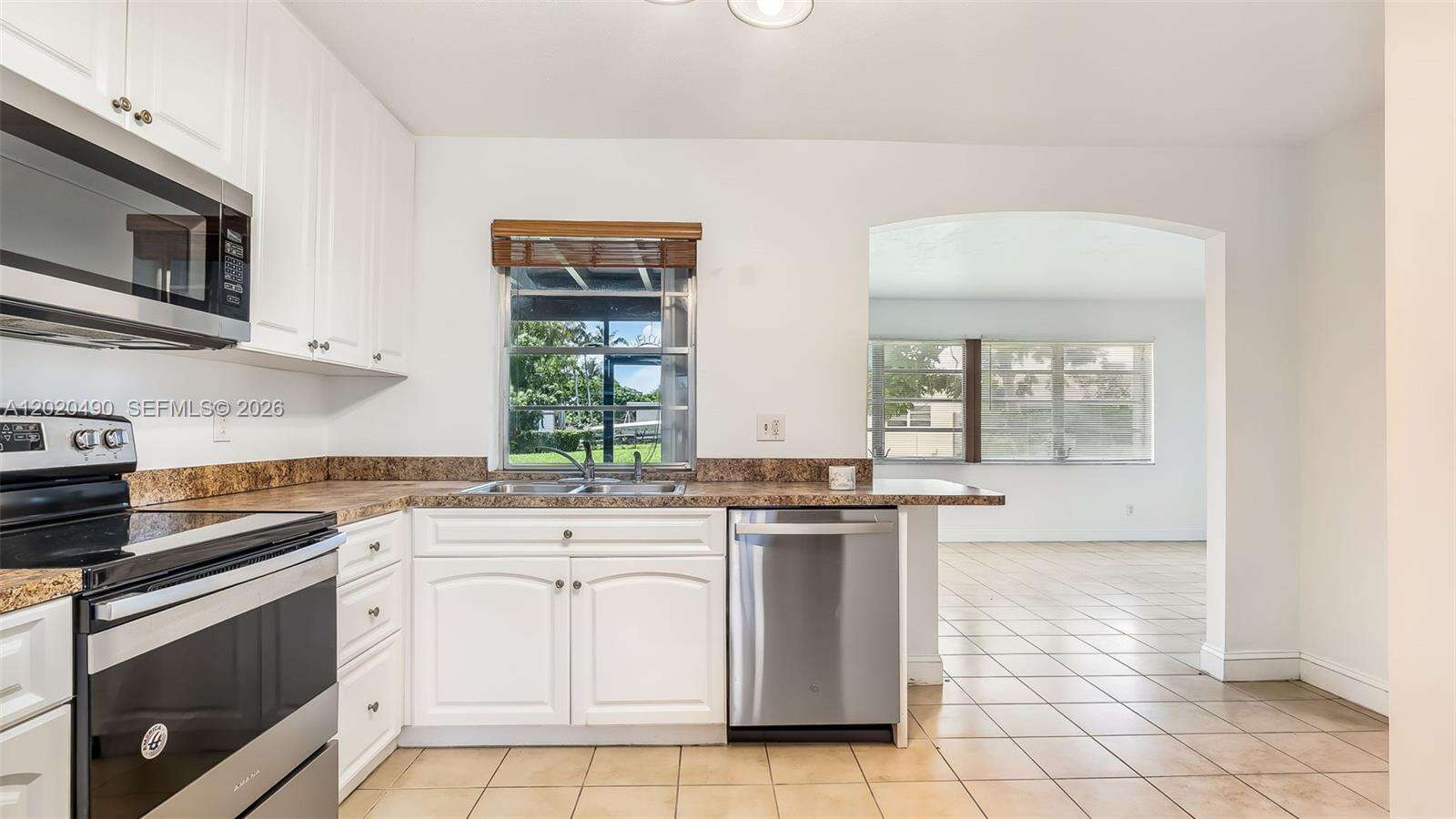 500 96th Ter, Pembroke Pines, FL 33024 - For Sale photo 22