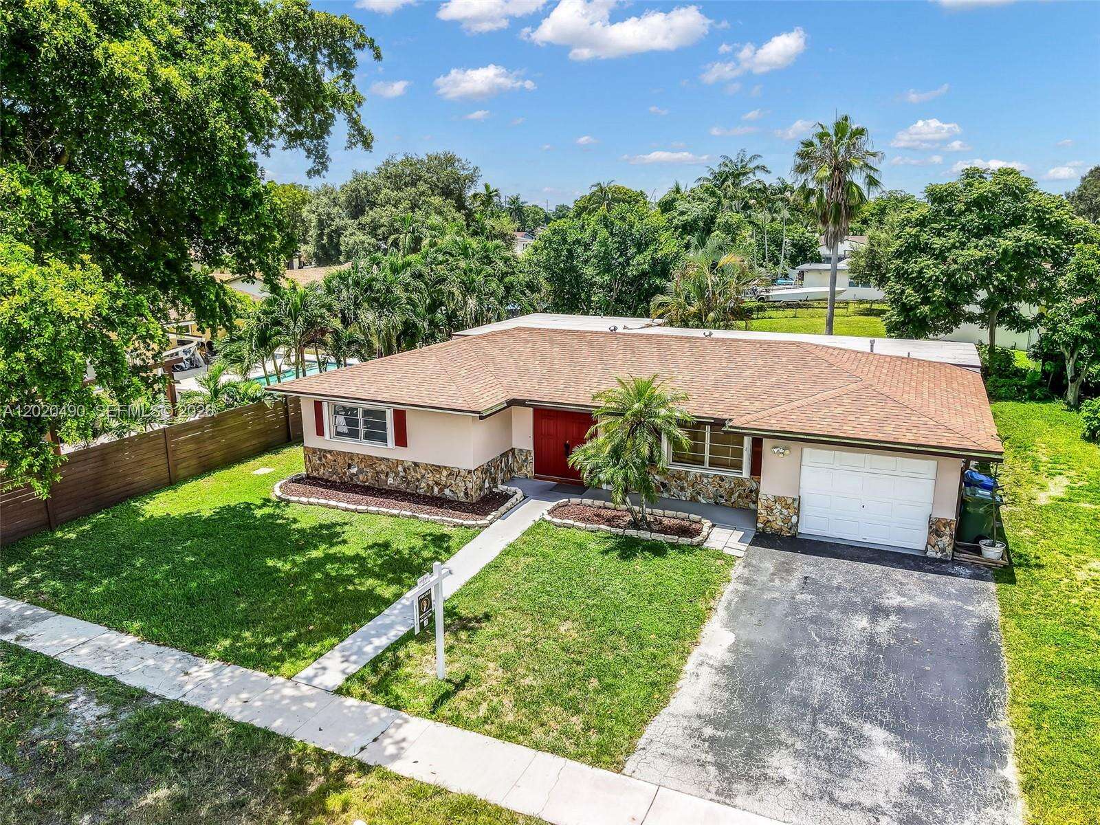 500 96th Ter, Pembroke Pines, FL 33024 - For Sale photo 34