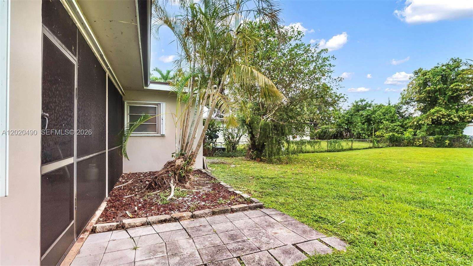 500 96th Ter, Pembroke Pines, FL 33024 - For Sale photo 9