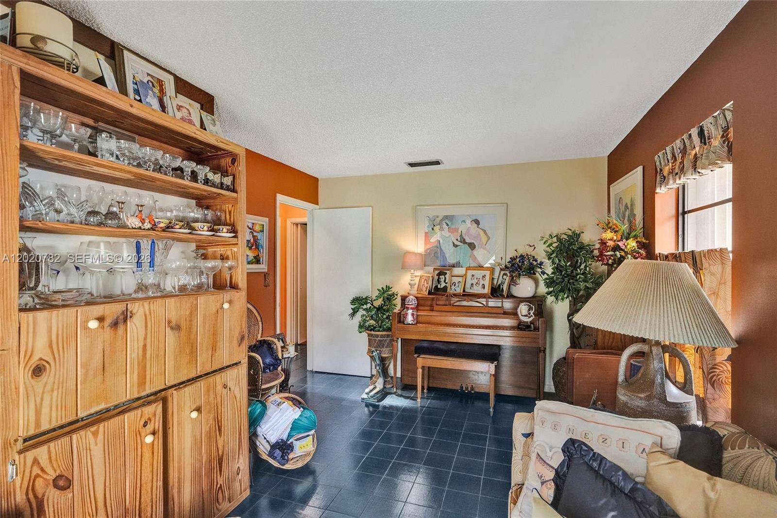 30 Cedar Rd, Hollywood, FL 33021 - For Sale photo 22