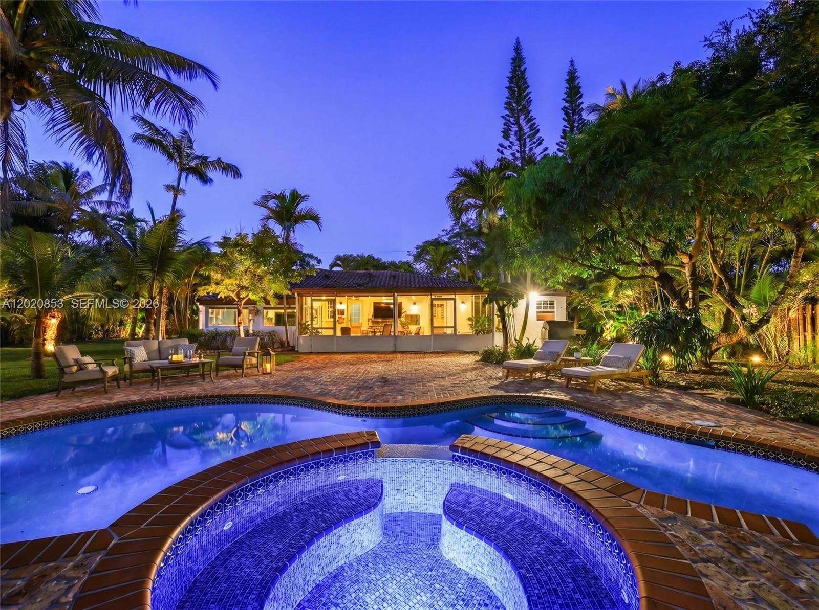 5644 69th Ave, Miami, FL 33143 - For Sale photo 1