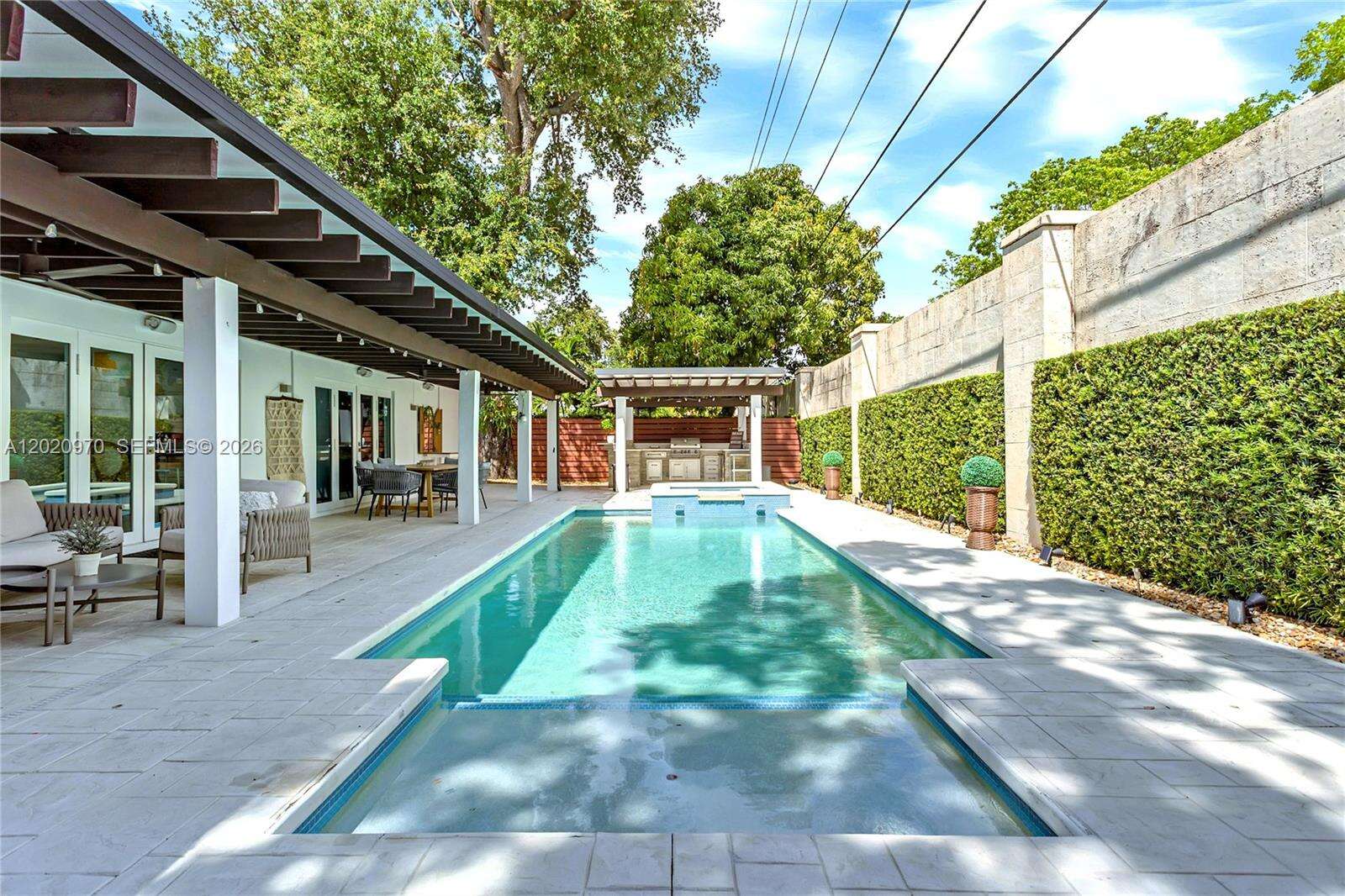 95 Shore Dr W, Miami, FL 33133 - For Sale photo 1