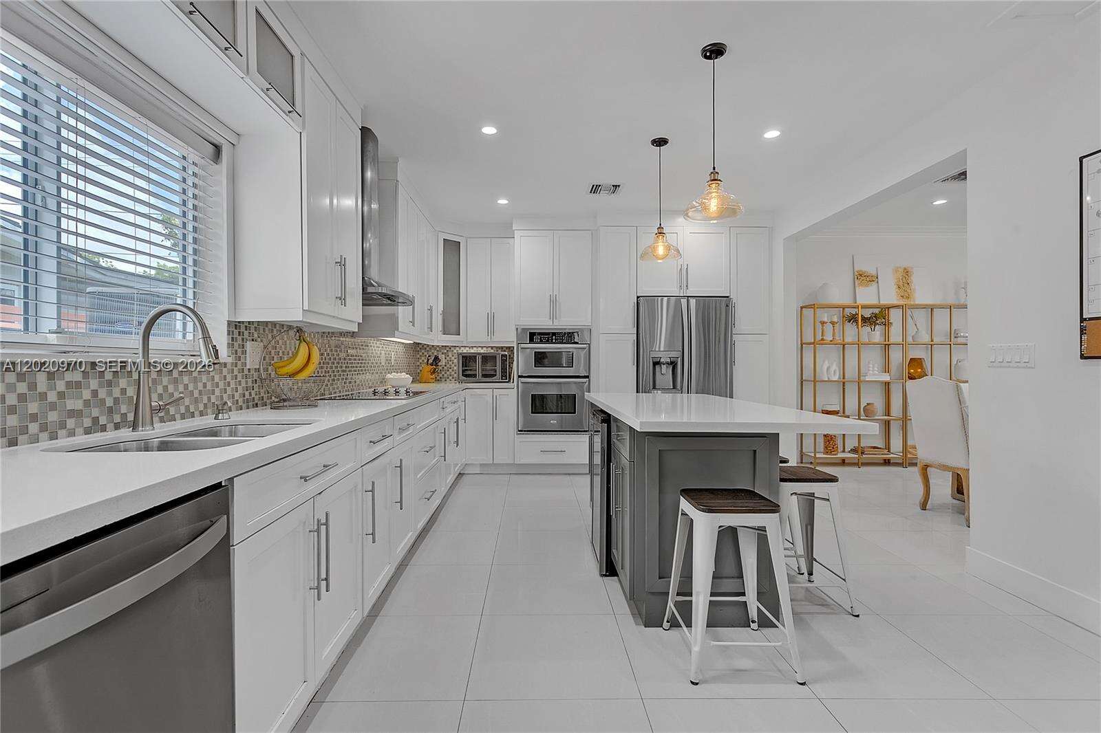 95 Shore Dr W, Miami, FL 33133 - For Sale photo 9