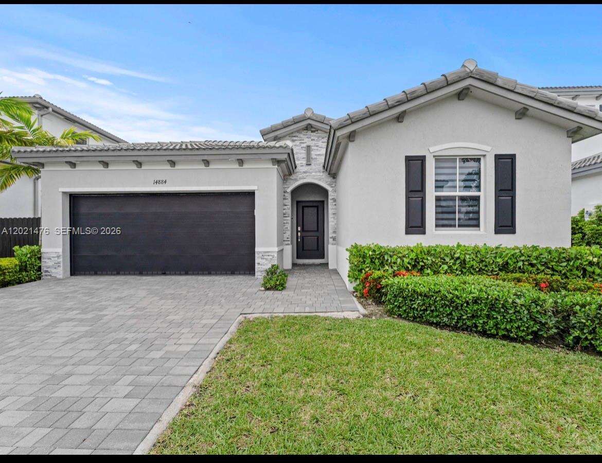 14884 162nd St, Miami, FL 33187 - For Sale photo 1