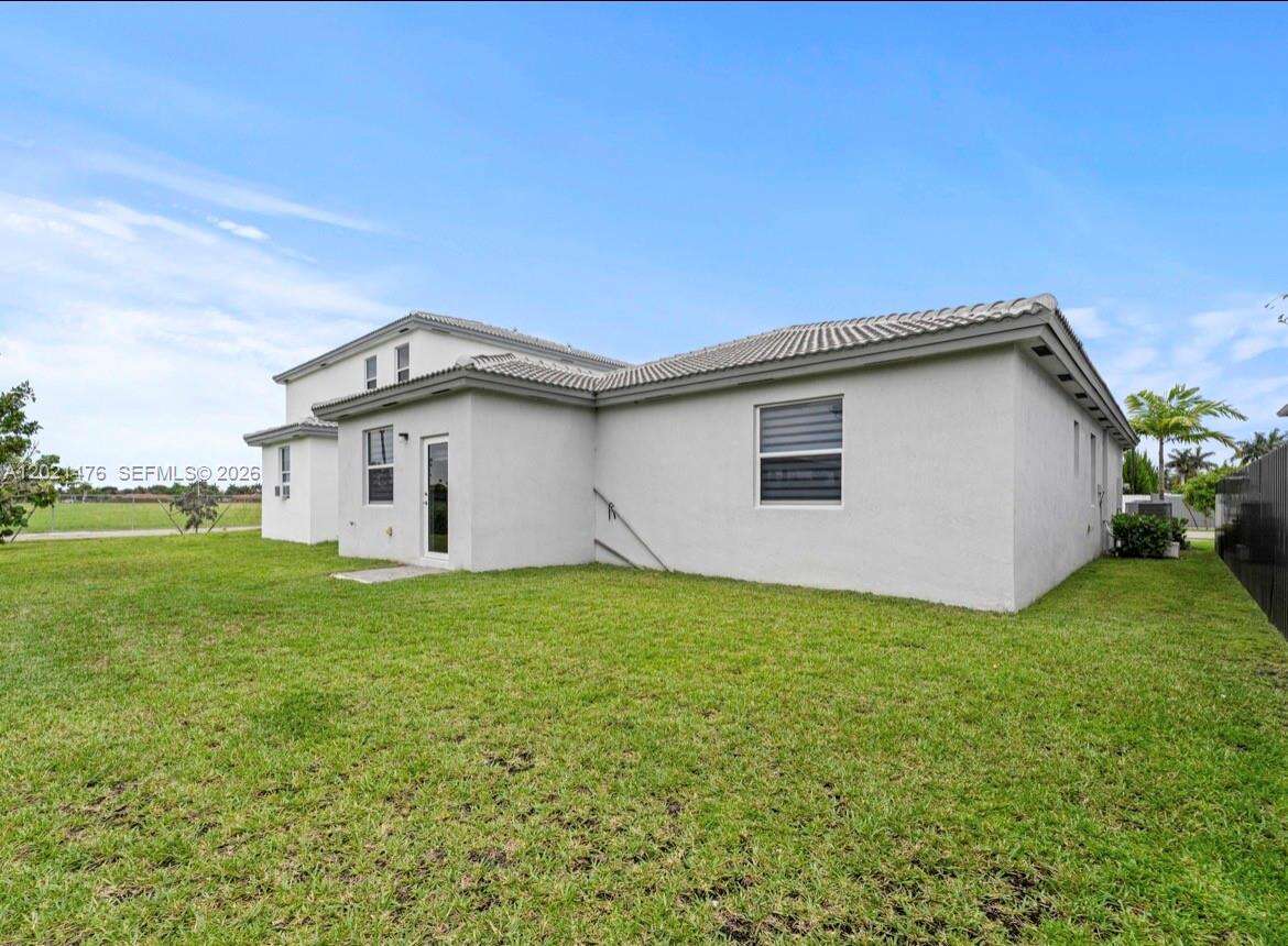 14884 162nd St, Miami, FL 33187 - For Sale photo 2