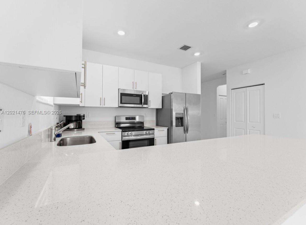 14884 162nd St, Miami, FL 33187 - For Sale photo 11