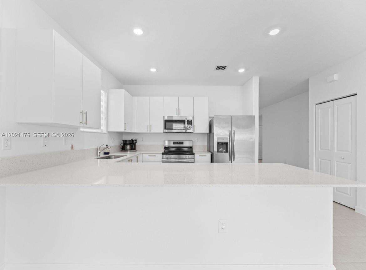 14884 162nd St, Miami, FL 33187 - For Sale photo 9