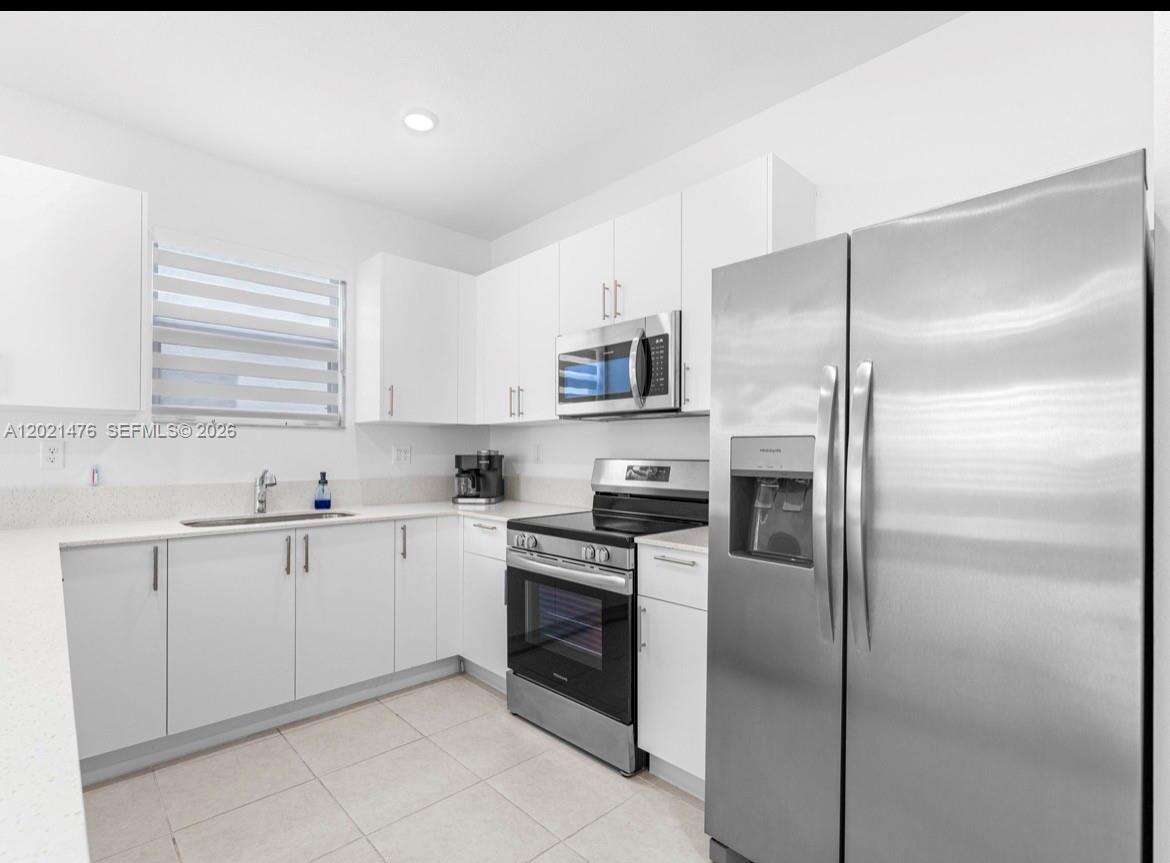 14884 162nd St, Miami, FL 33187 - For Sale photo 10