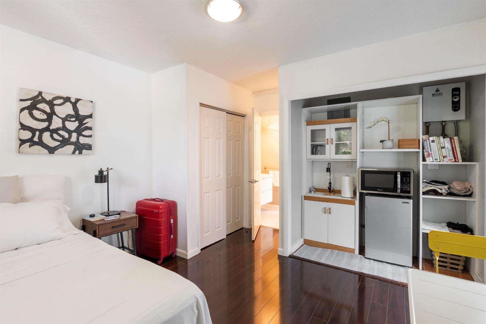 2141 56th, Hollywood, FL 33021 - For Sale photo 13