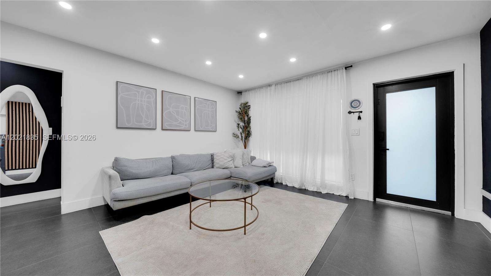 603 32nd Ave, Hollywood, FL 33021 - For Sale photo 5