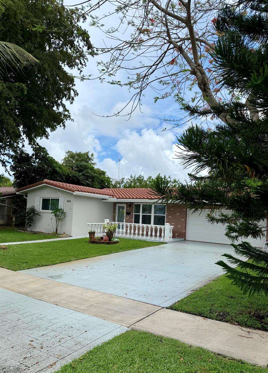 3916 Adams, Hollywood, FL 33021 - For Sale photo 4