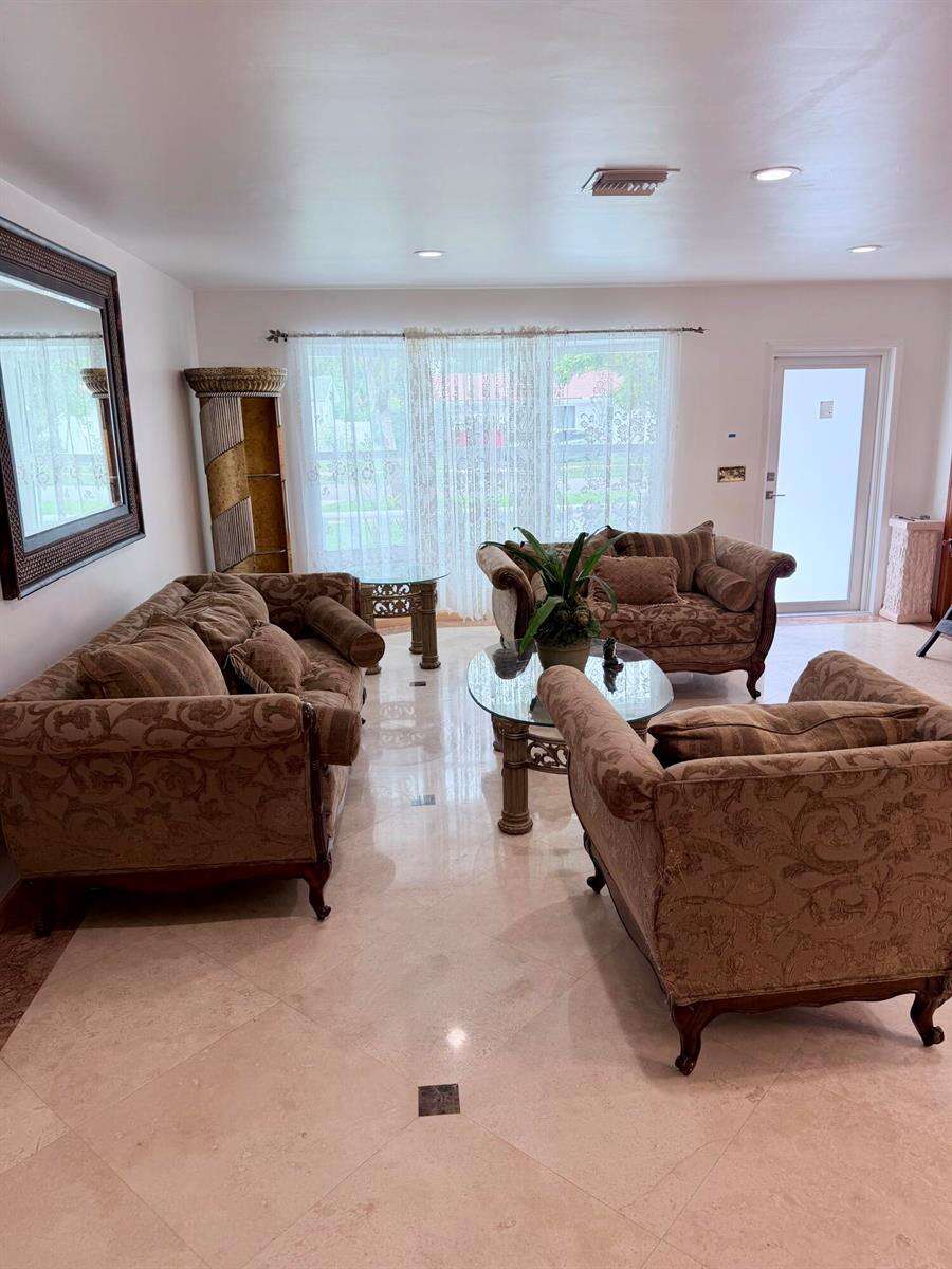3916 Adams, Hollywood, FL 33021 - For Sale photo 9