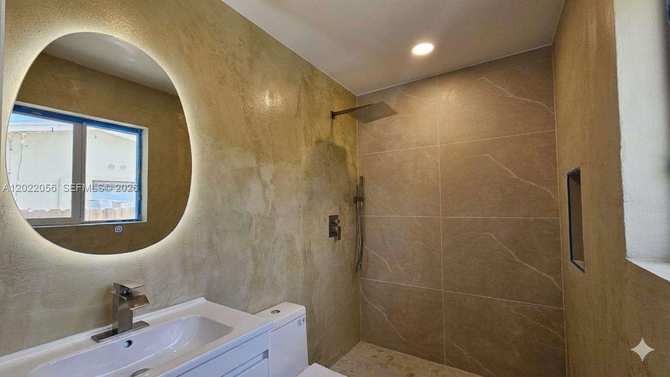 6841 1st Ct, Pembroke Pines, FL 33023 - For Sale photo 9