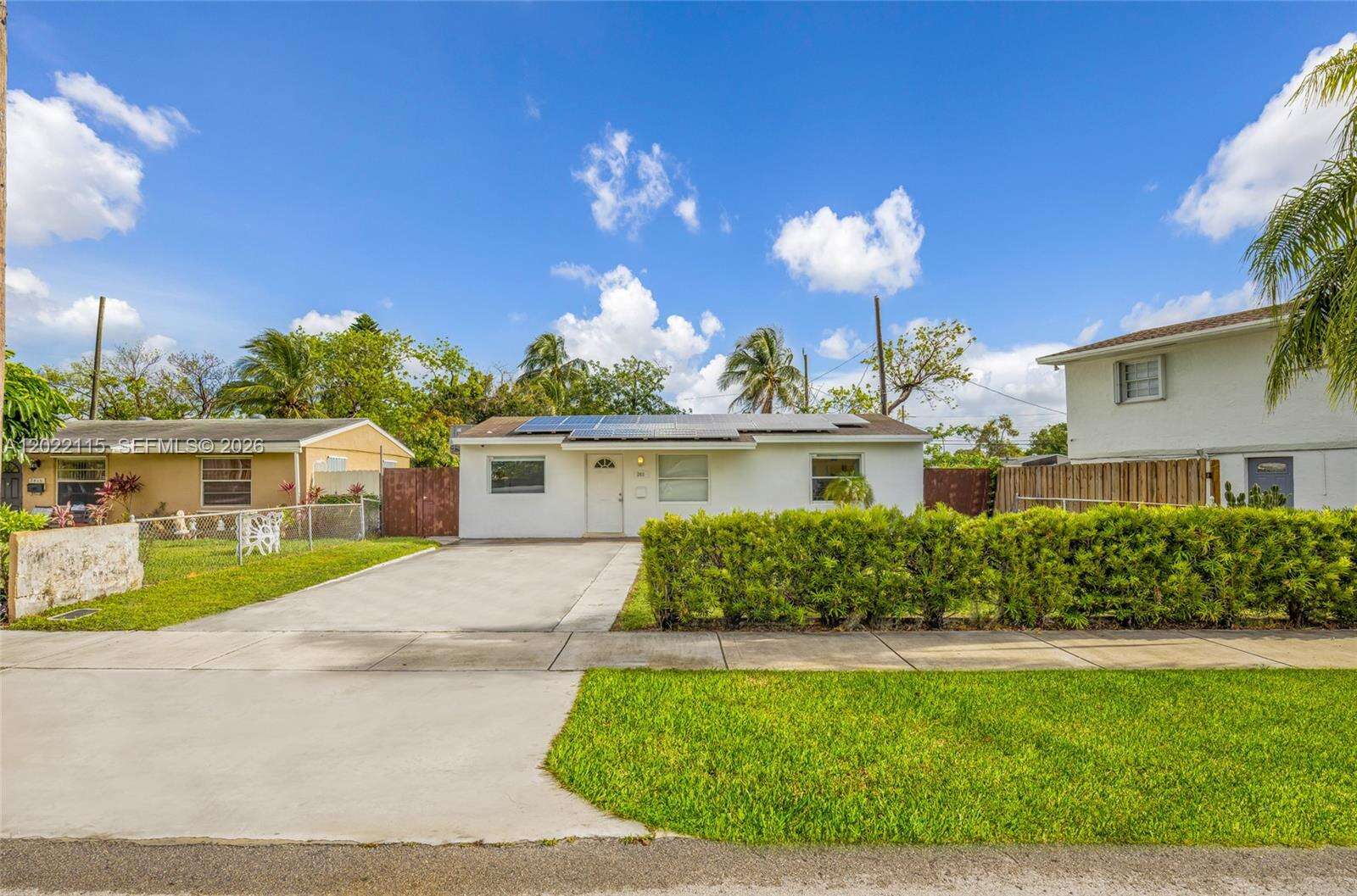 2411 Fletcher St, Hollywood, FL 33020 - For Sale photo 2
