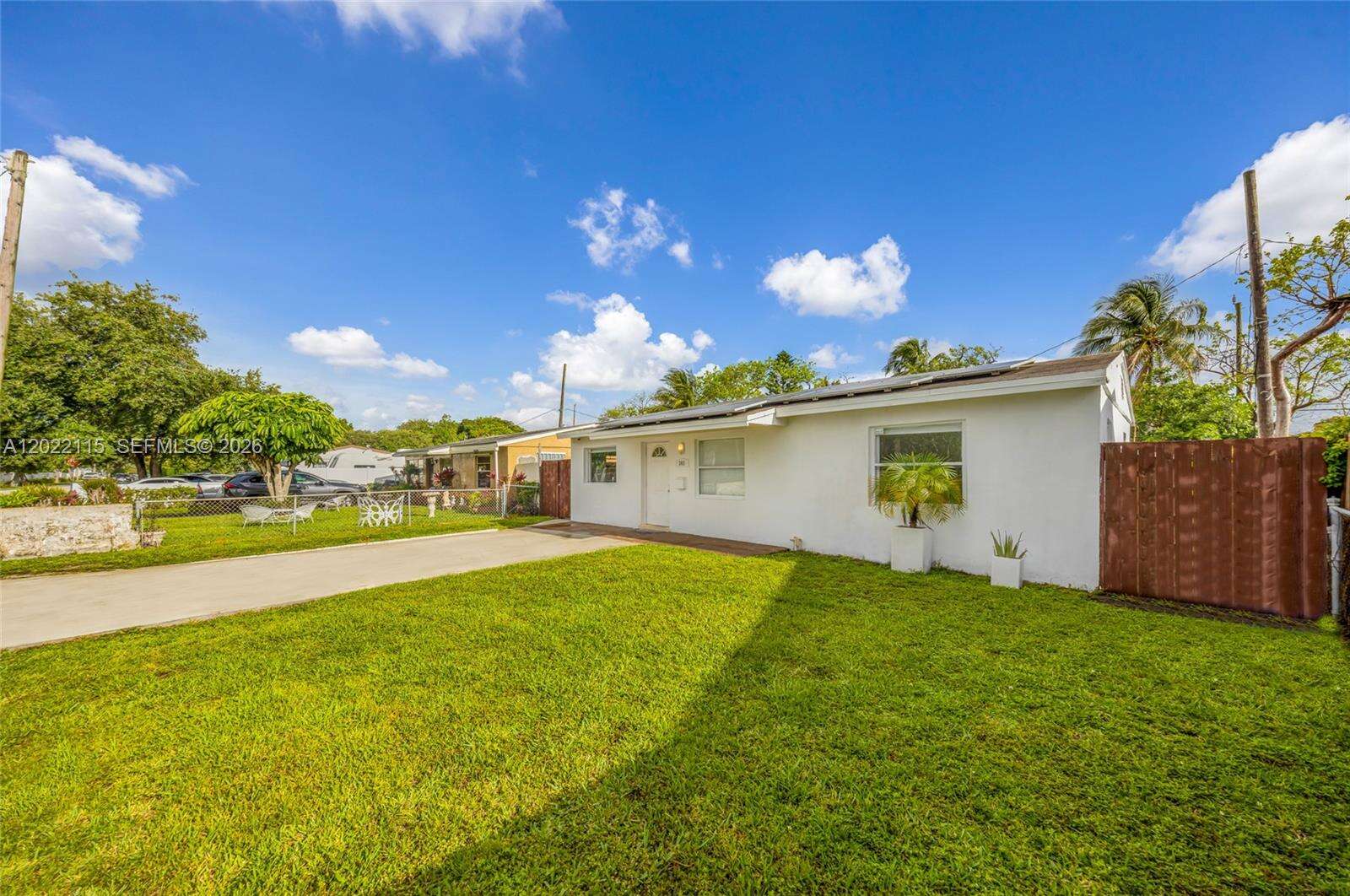 2411 Fletcher St, Hollywood, FL 33020 - For Sale photo 3
