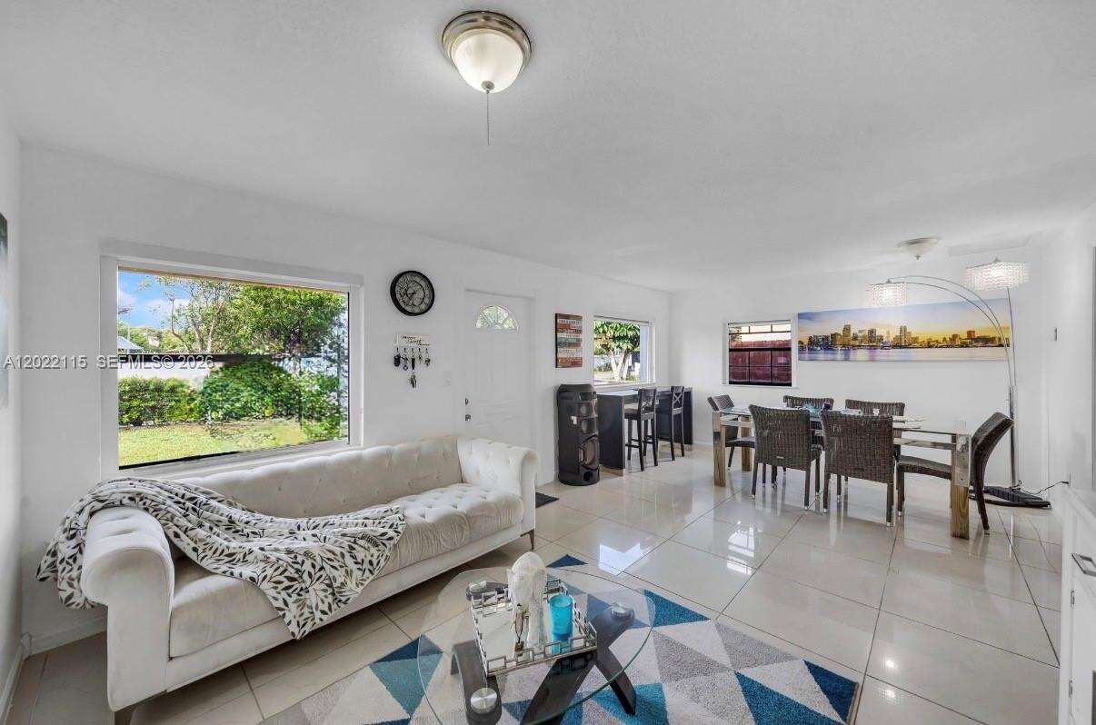 2411 Fletcher St, Hollywood, FL 33020 - For Sale photo 4