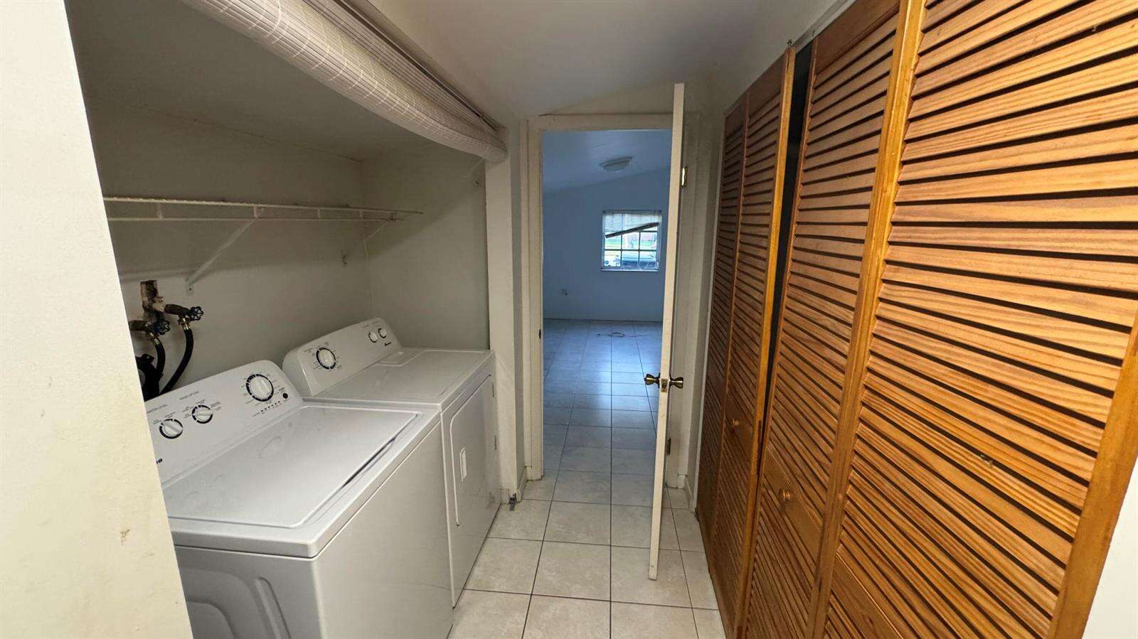 2714 Scott, Hollywood, FL 33020 - For Sale photo 14