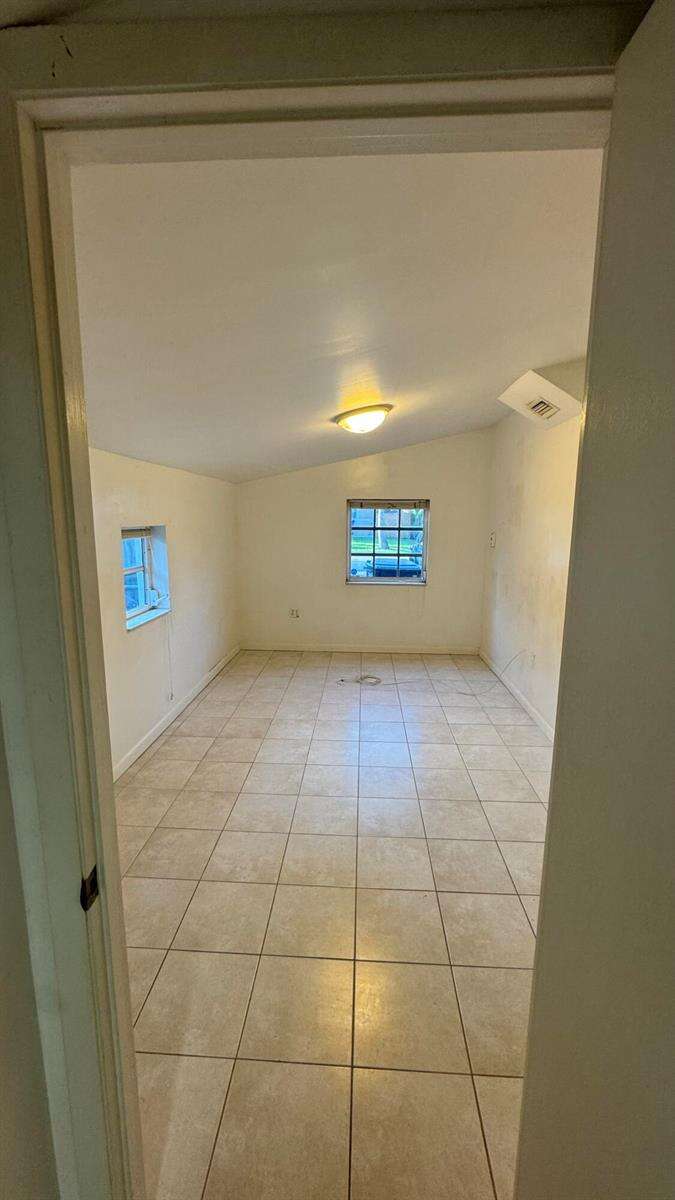2714 Scott, Hollywood, FL 33020 - For Sale photo 15
