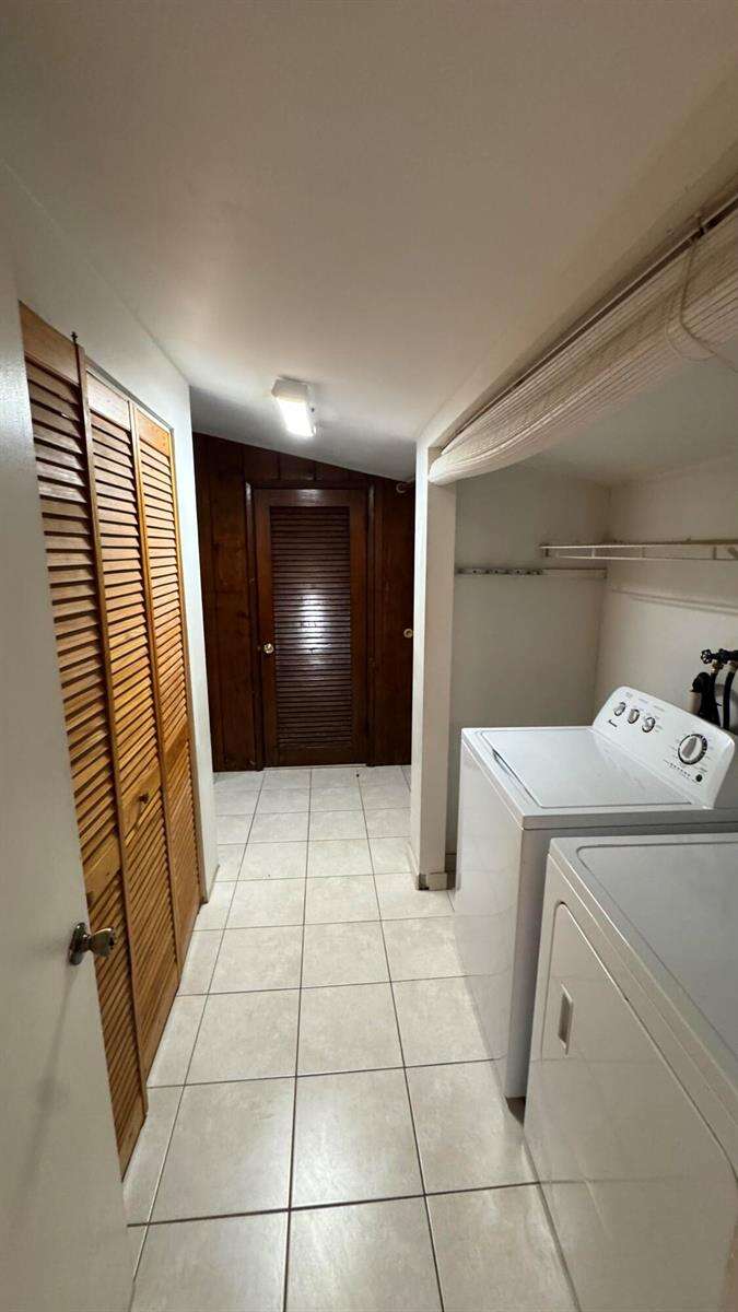 2714 Scott, Hollywood, FL 33020 - For Sale photo 16