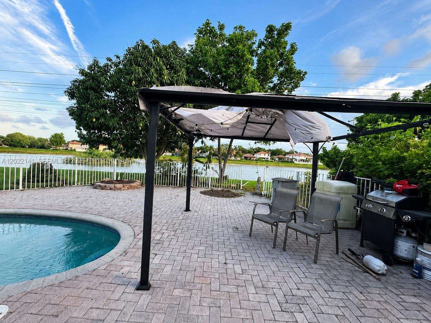 6188 40th St, Coral Springs, FL 33067 - For Sale photo 2