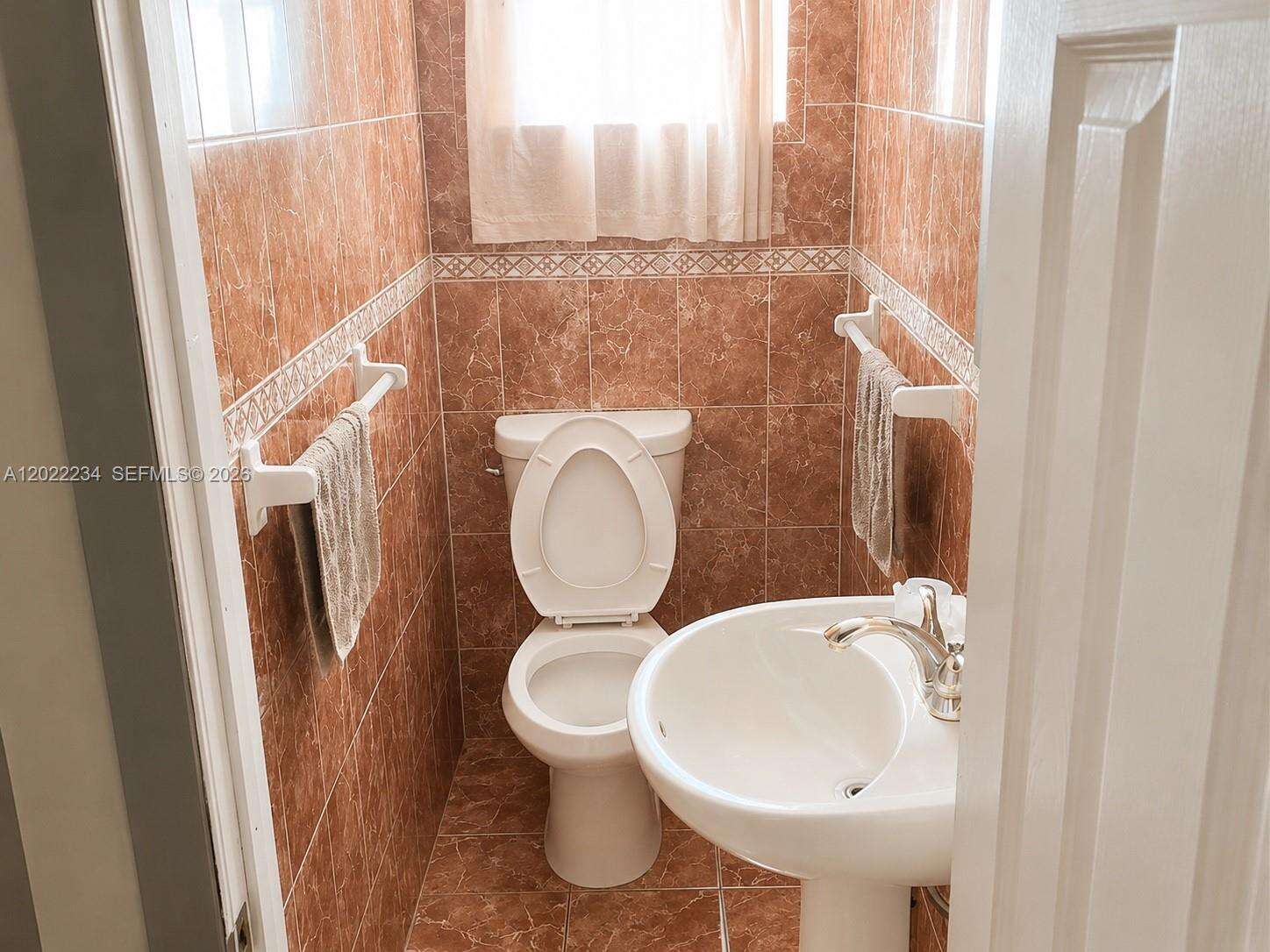 716 4th St, Hallandale Beach, FL 33009 - For Sale photo 11