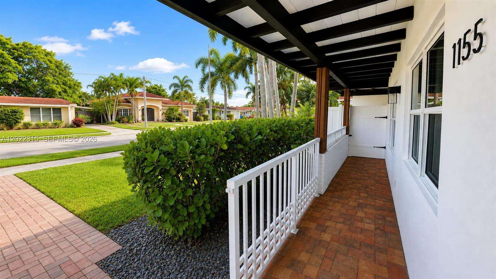 1155 Hayes St, Hollywood, FL 33019 - For Sale photo 5