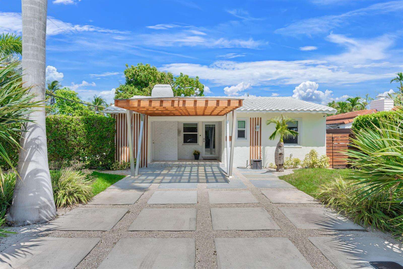 648 17th, Fort Lauderdale, FL 33304 - For Sale photo 1