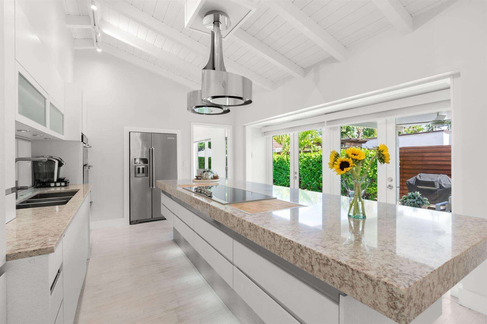 648 17th, Fort Lauderdale, FL 33304 - For Sale photo 4