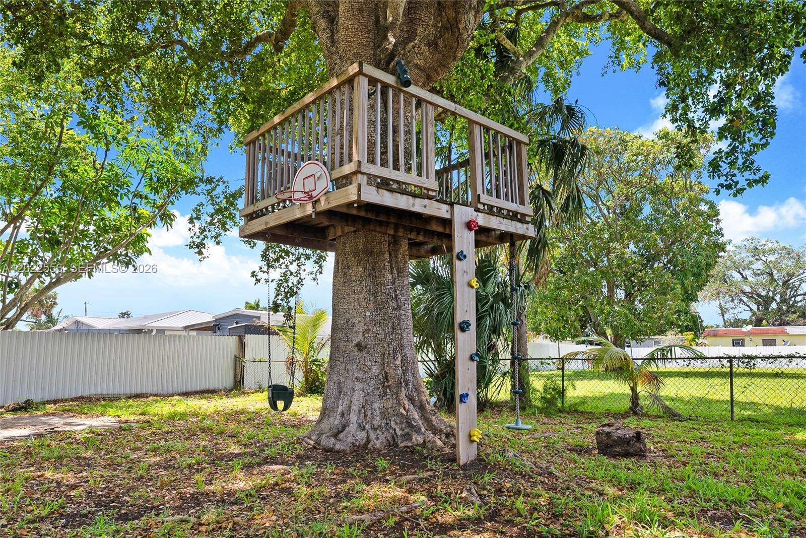 716 5th Ave, Hallandale Beach, FL 33009 - For Sale photo 13