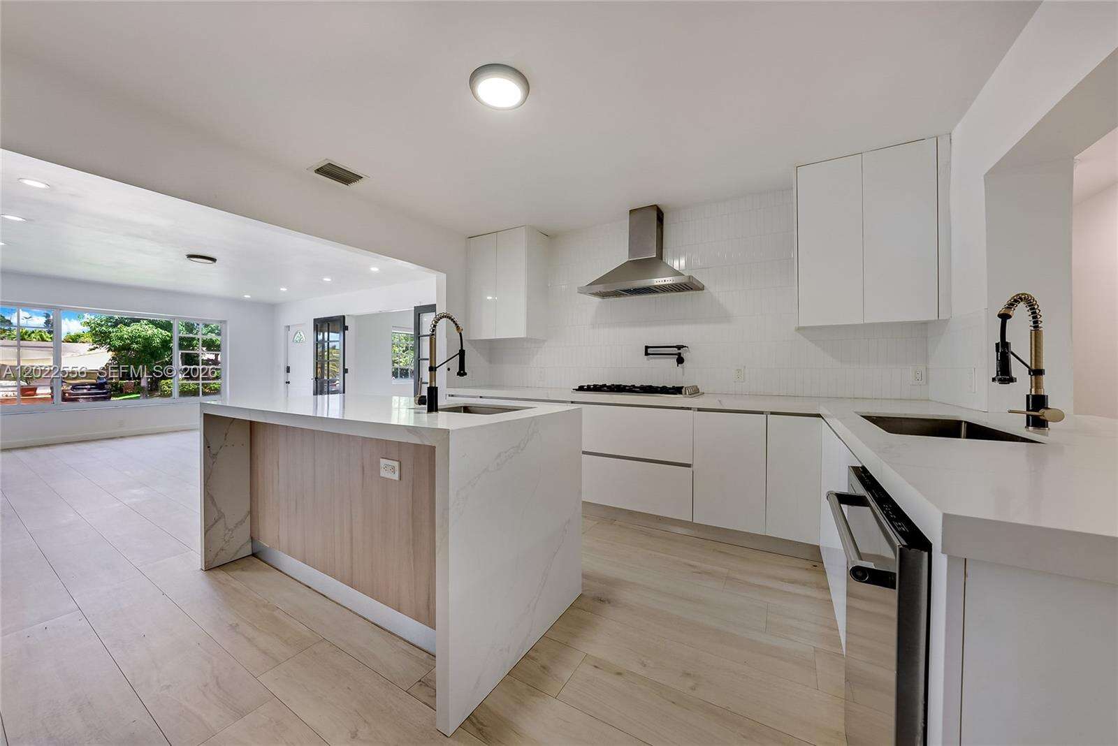716 5th Ave, Hallandale Beach, FL 33009 - For Sale photo 8