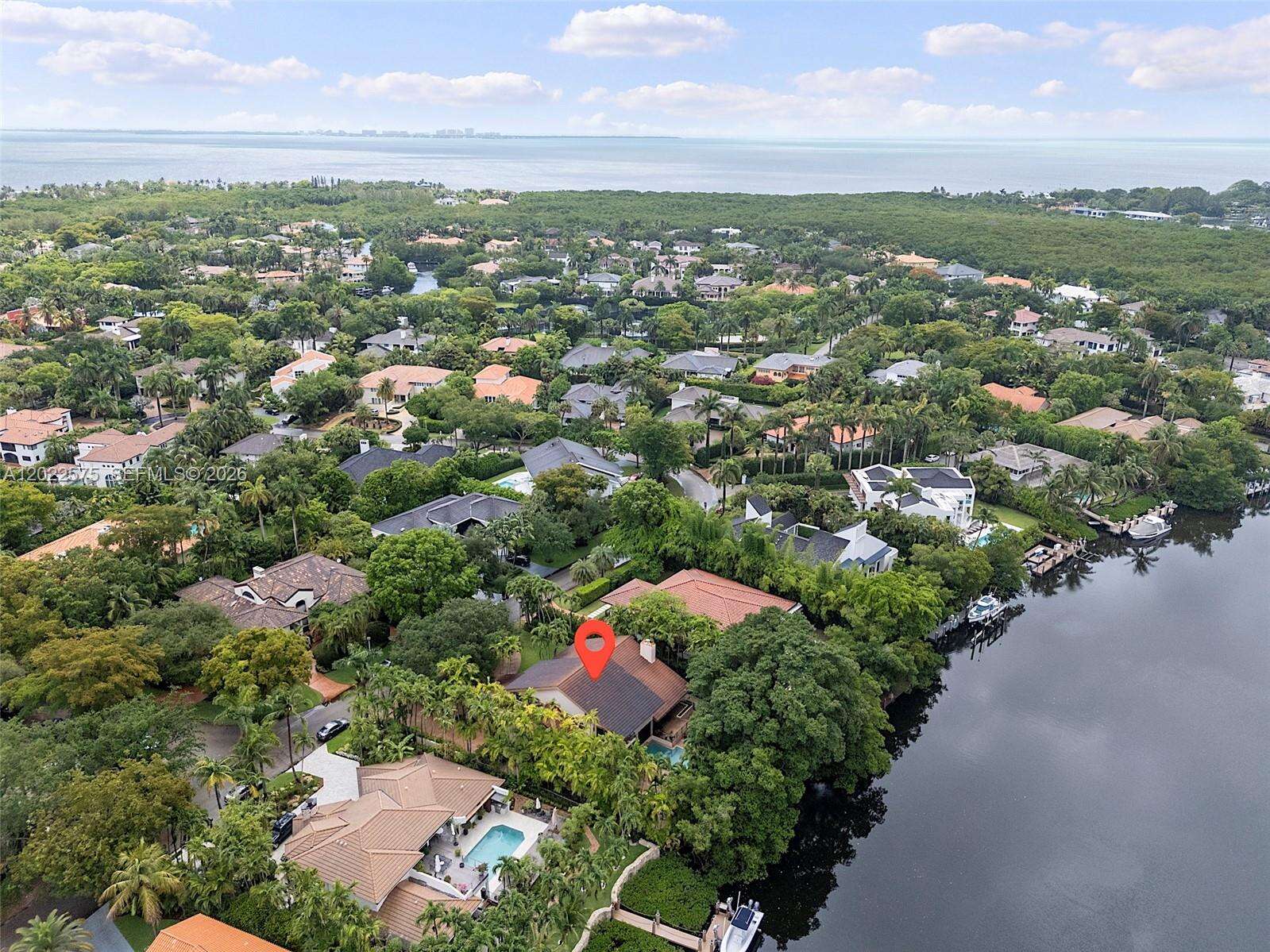 7244 Lago Dr, Coral Gables, FL 33143 - For Sale photo 8