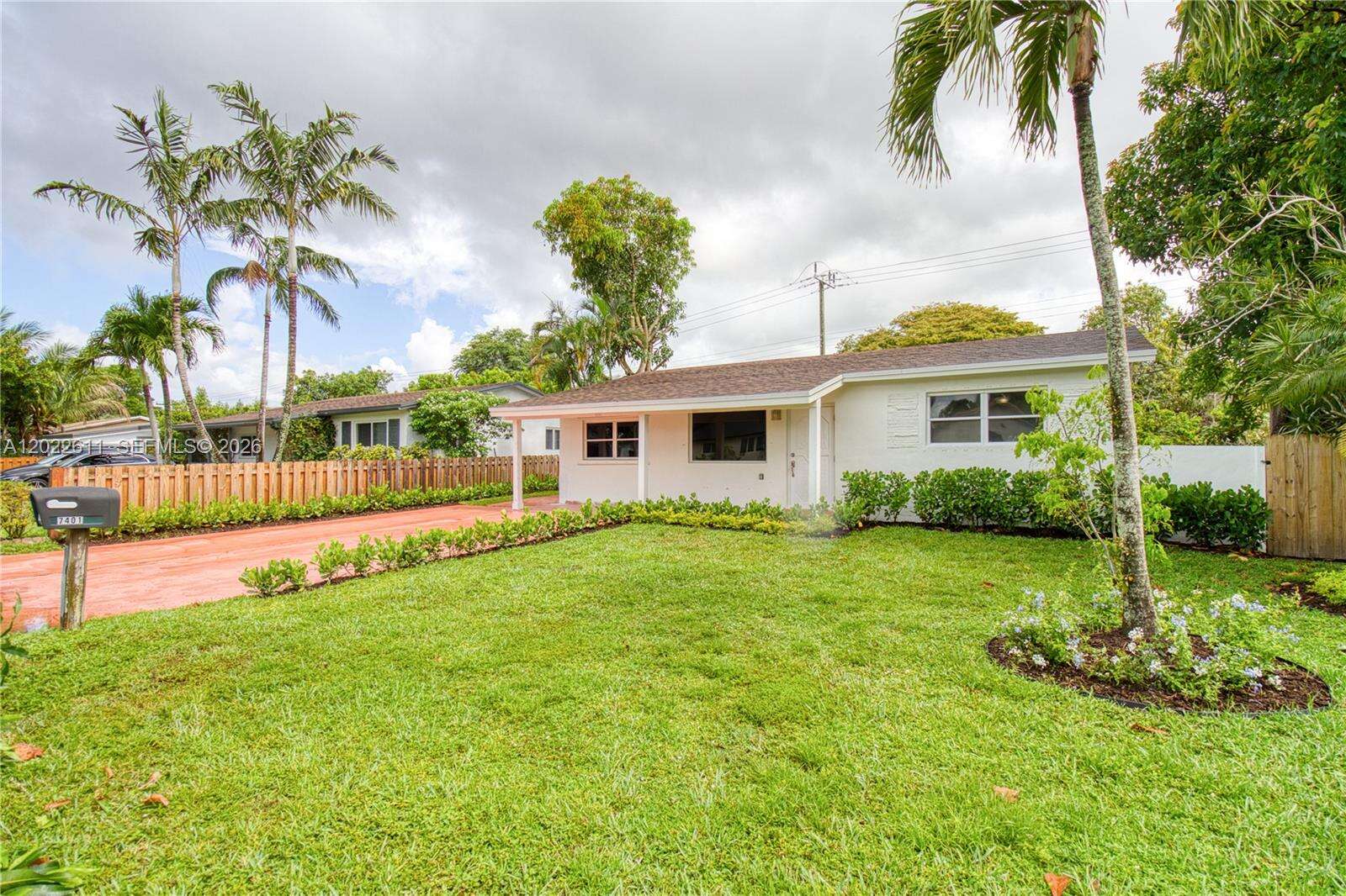 7401 Raleigh St, Hollywood, FL 33024 - For Sale photo 3