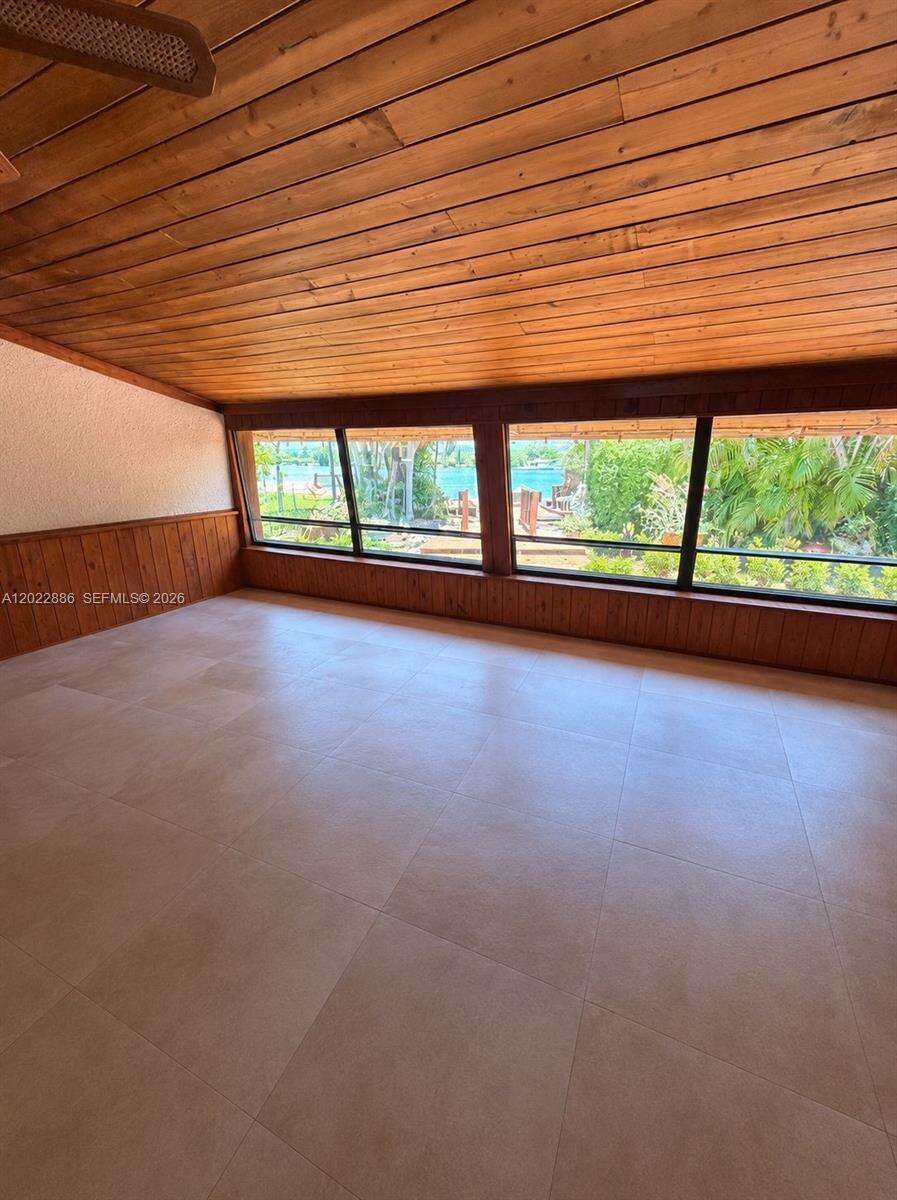 20921 24th Ct, Miami, FL 33180 - For Sale photo 3