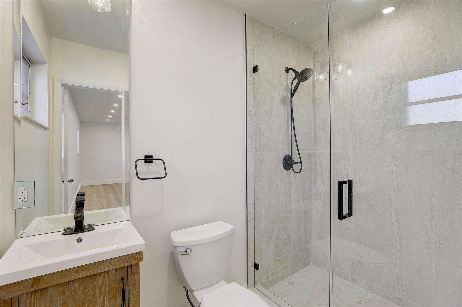 3900 45th, Hollywood, FL 33021 - For Sale photo 12