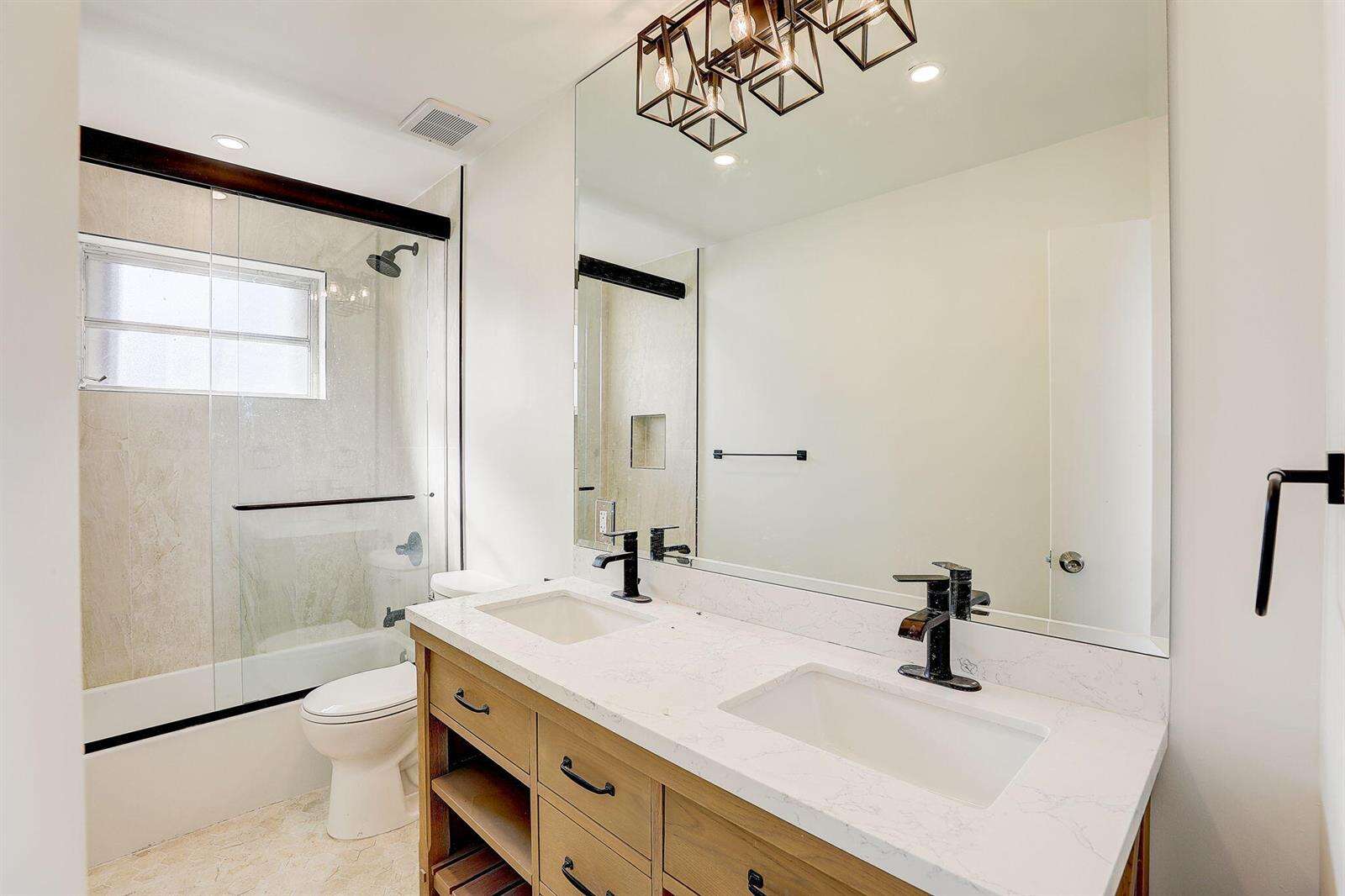3900 45th, Hollywood, FL 33021 - For Sale photo 17