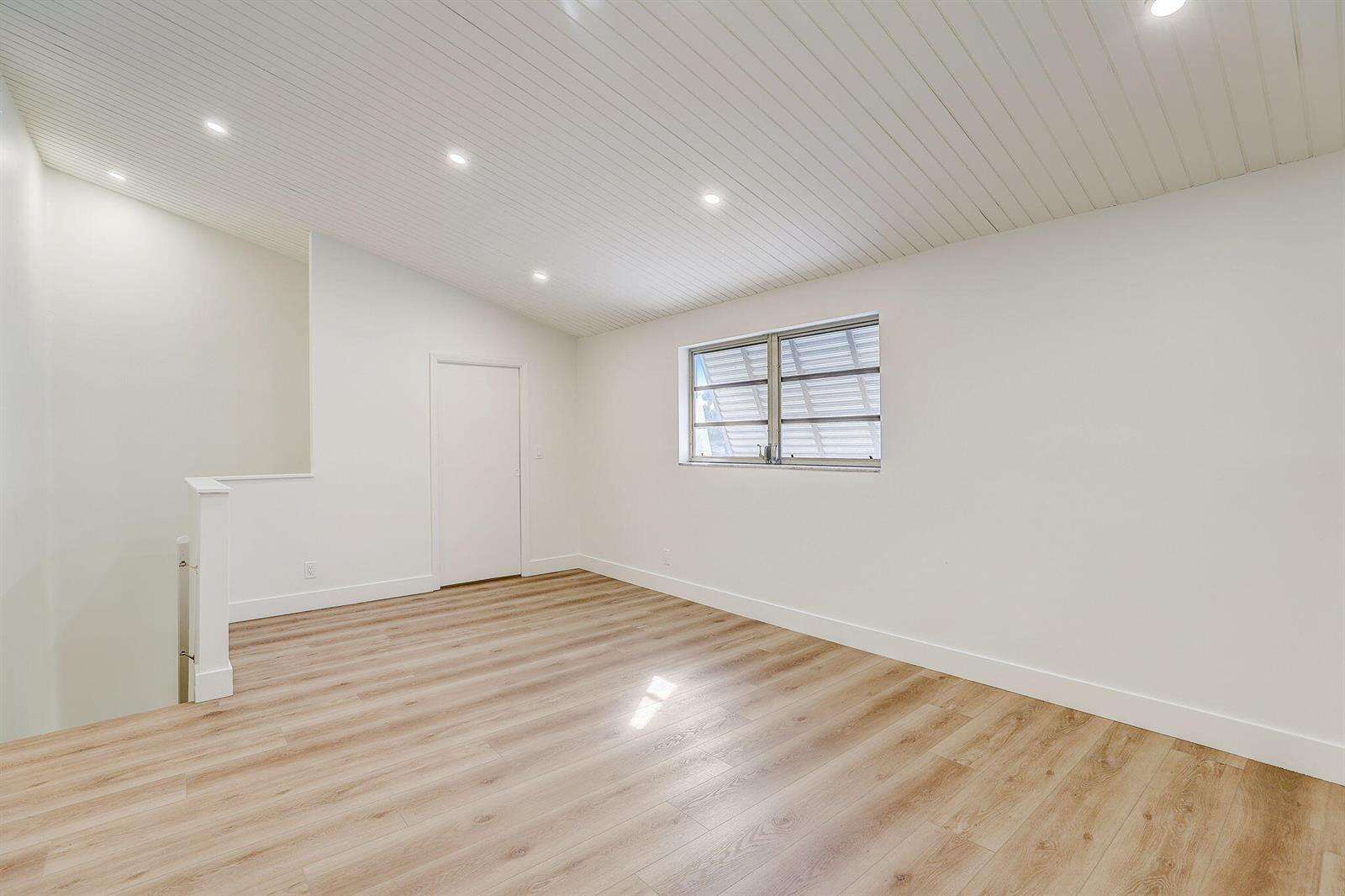3900 45th, Hollywood, FL 33021 - For Sale photo 26
