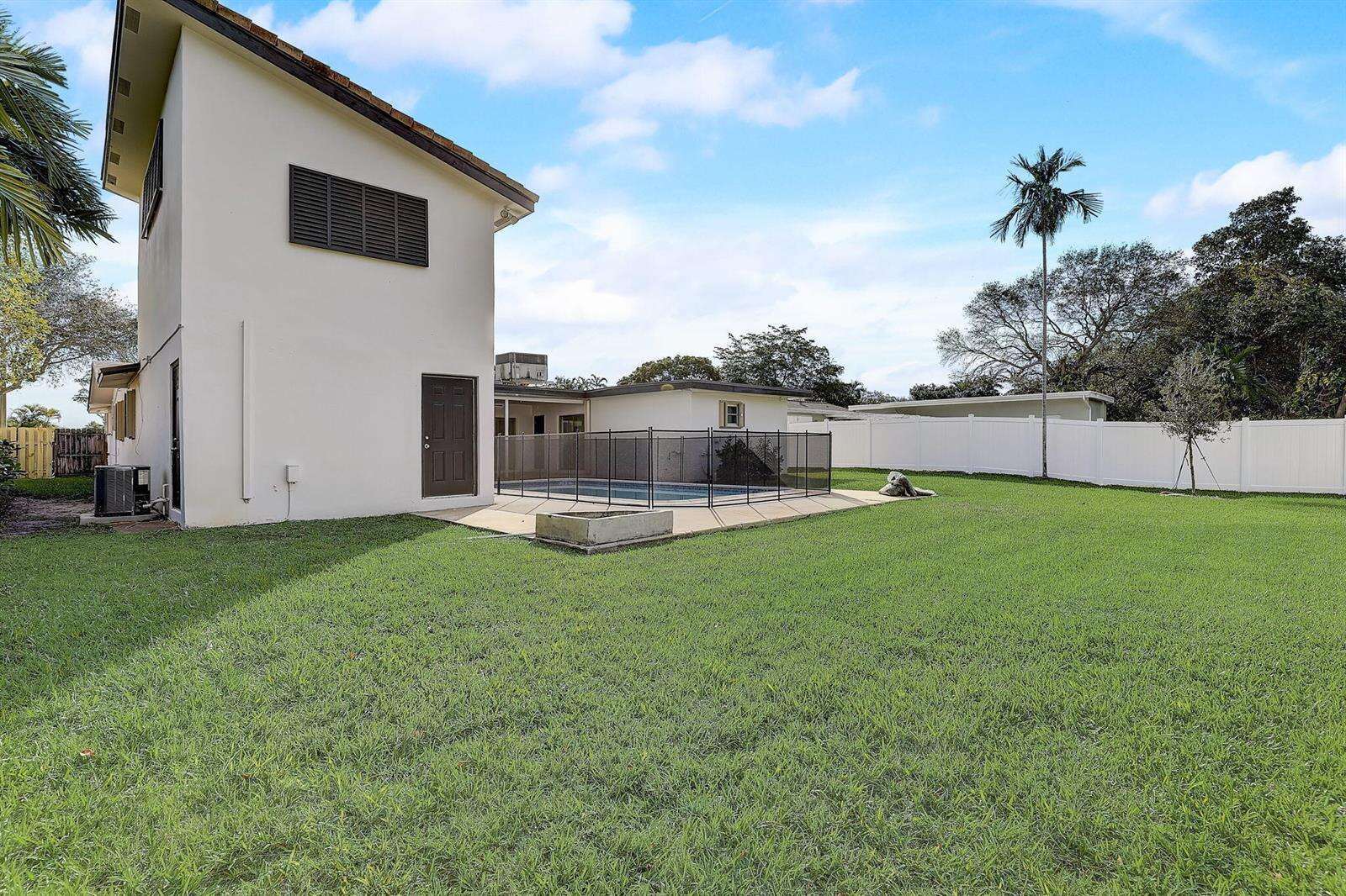 3900 45th, Hollywood, FL 33021 - For Sale photo 31