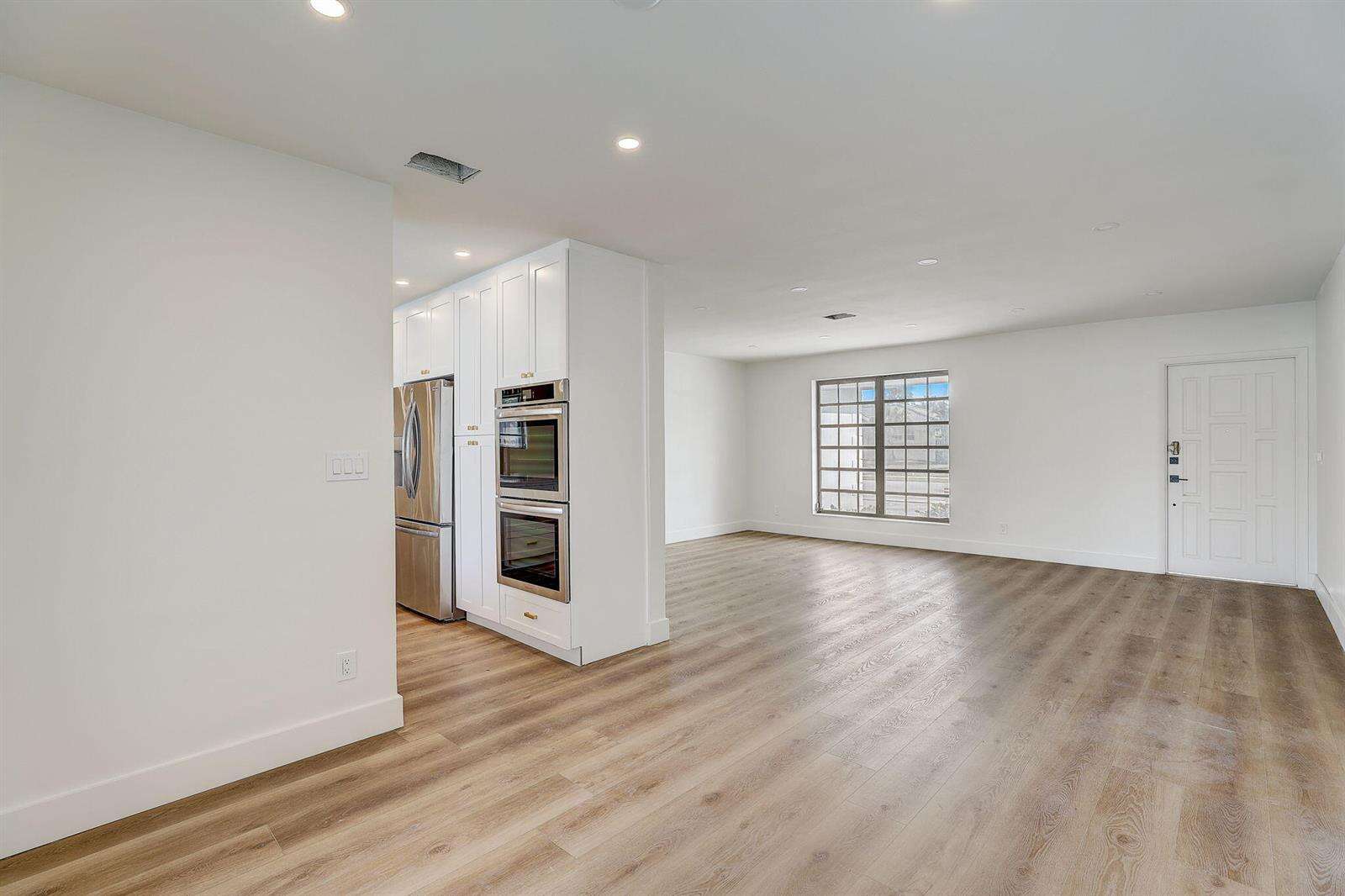 3900 45th, Hollywood, FL 33021 - For Sale photo 9