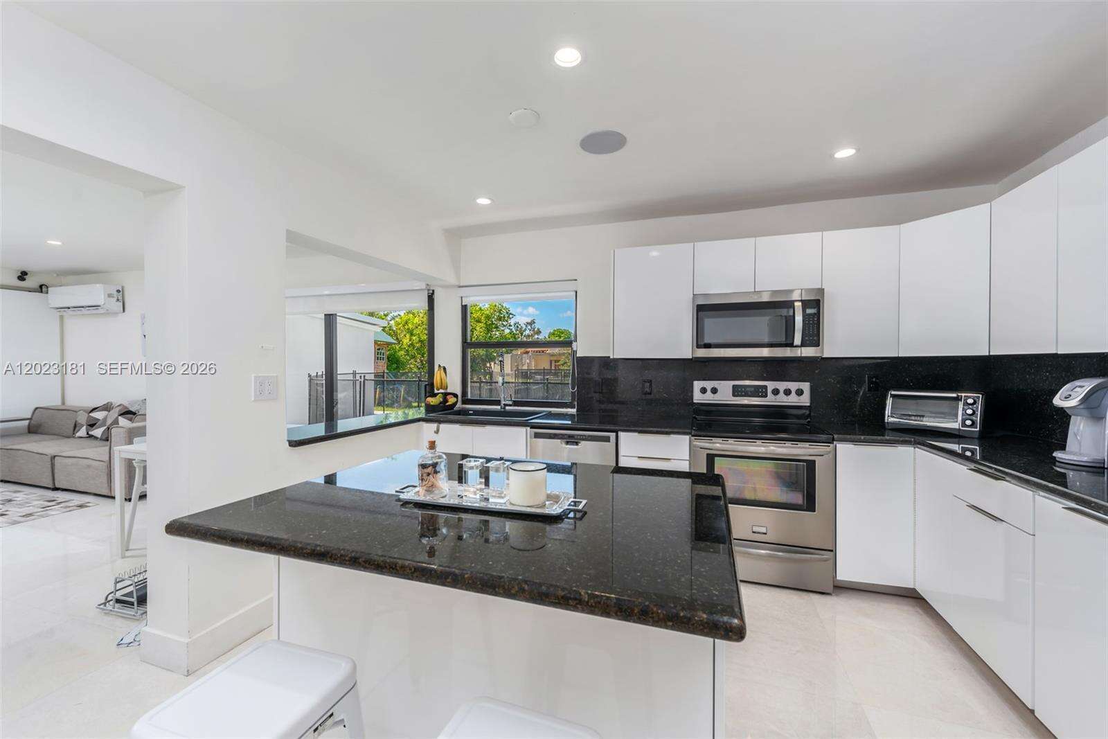 2330 195th St, Miami, FL 33180 - For Sale photo 13