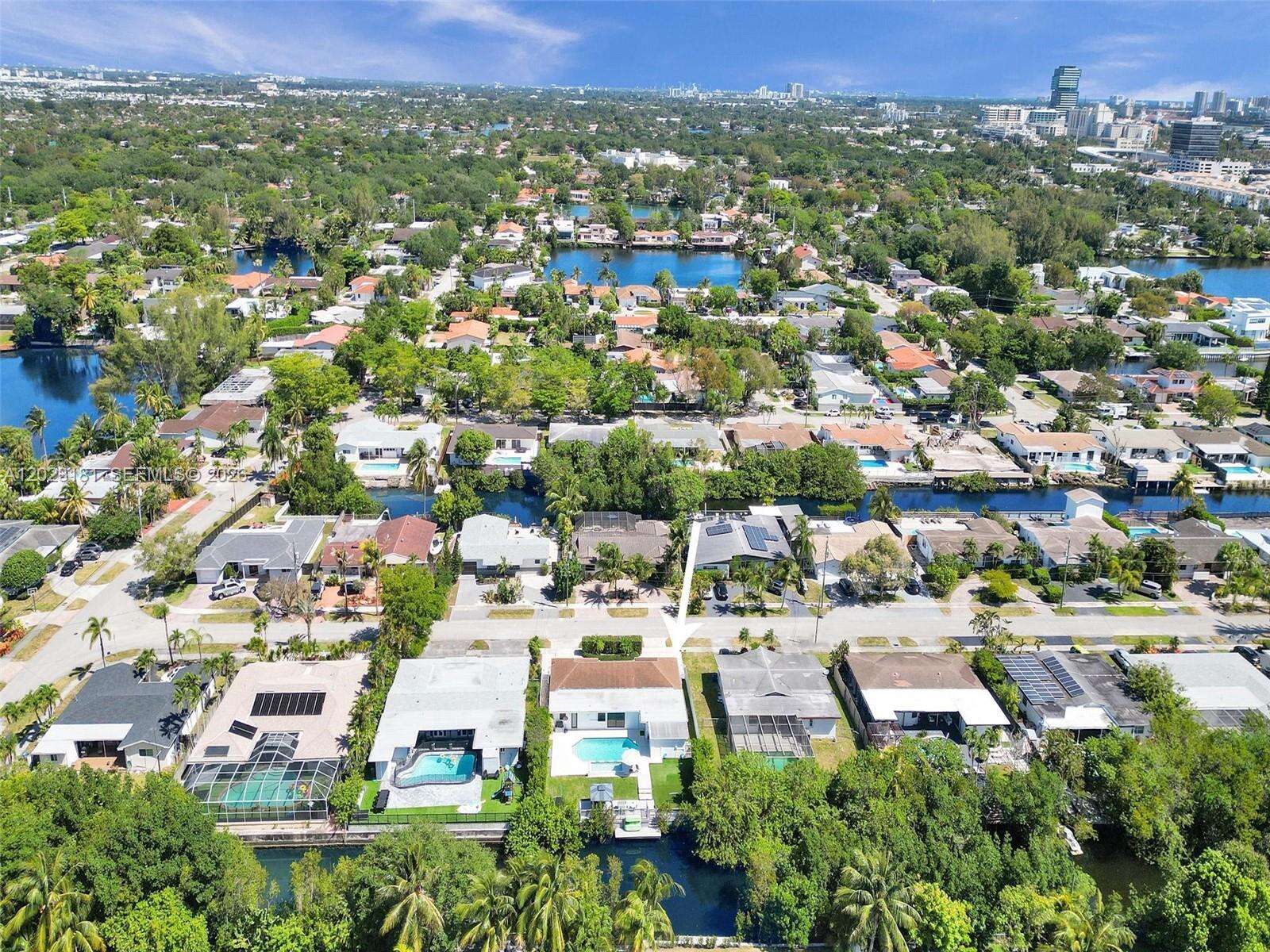 2330 195th St, Miami, FL 33180 - For Sale photo 35