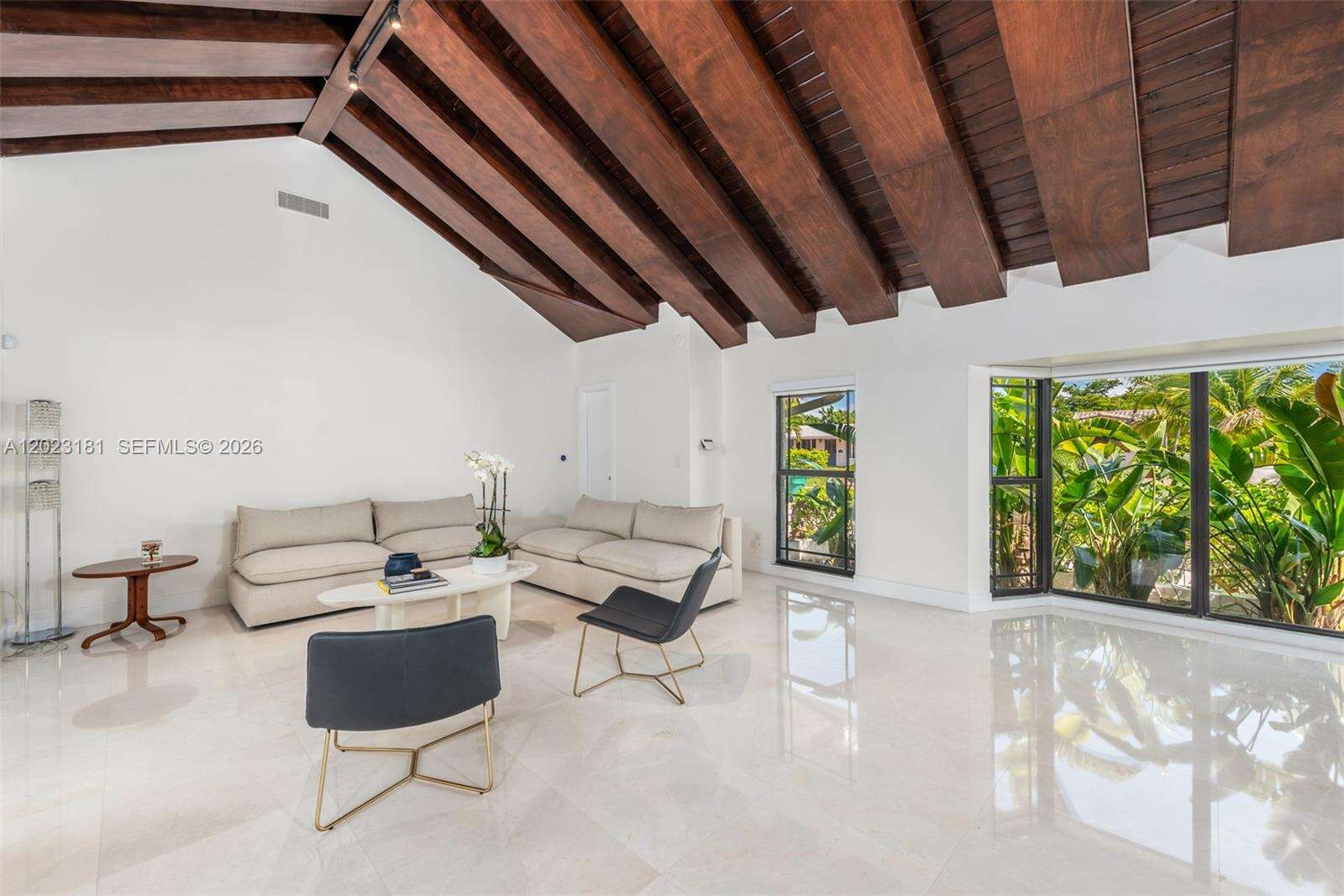 2330 195th St, Miami, FL 33180 - For Sale photo 5