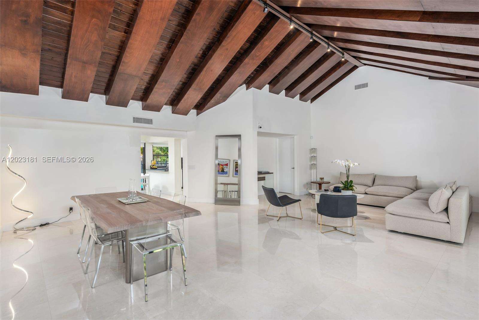 2330 195th St, Miami, FL 33180 - For Sale photo 7